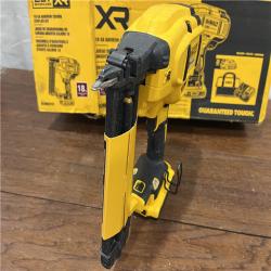 AS-IS in Box DEWALT DCN681D1 20V 18Ga Stapler Kit