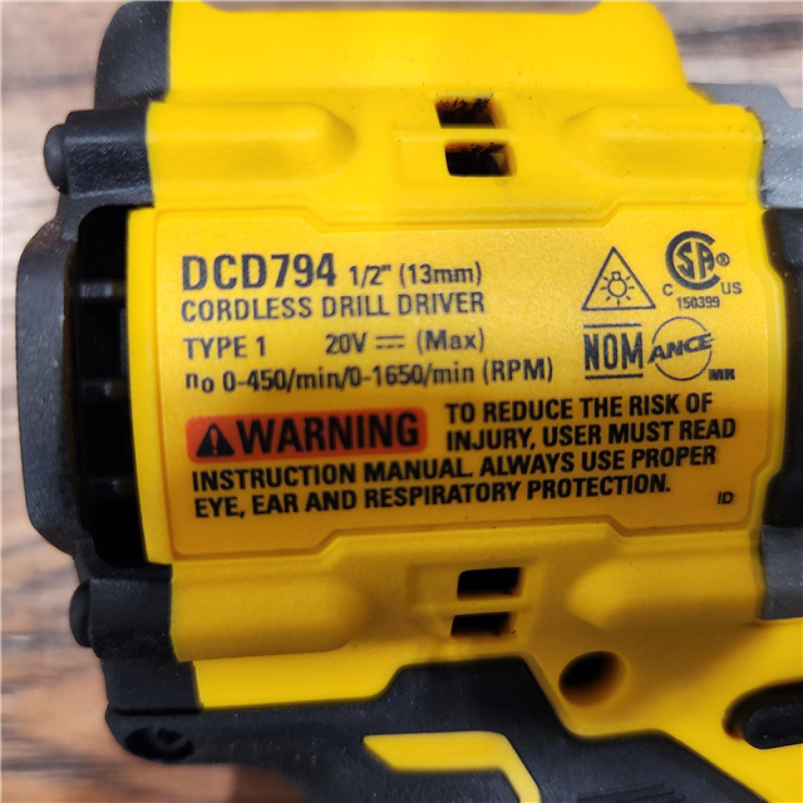 AS-IS DeWalt ATOMIC COMPACT SERIESâ„¢ 20V MAX* Brushless Cordless 1/2 in. Drill/Driver