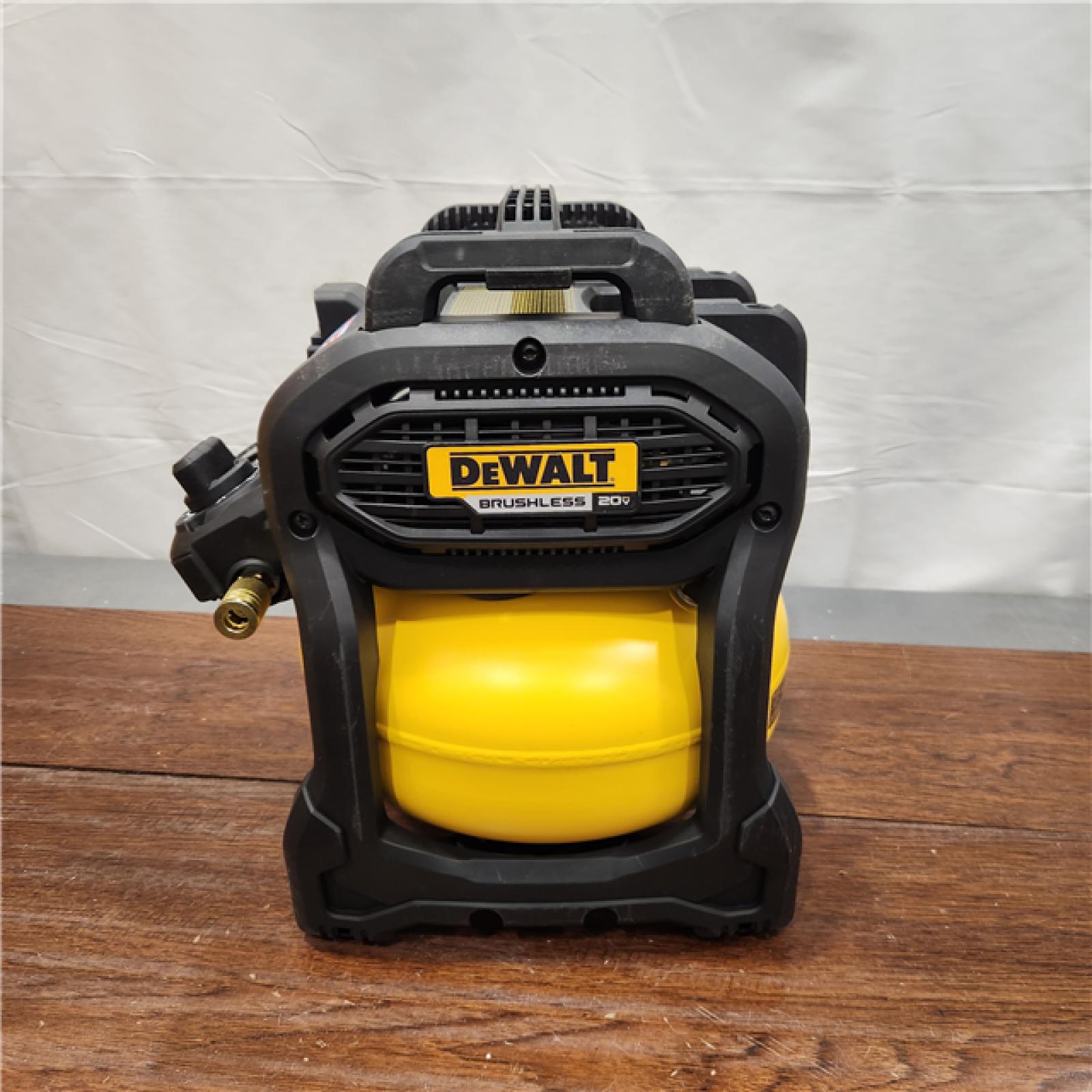 AS-IS DEWALT 20V MAX* 2-1/2 Gal. Brushless Cordless Air Compressor