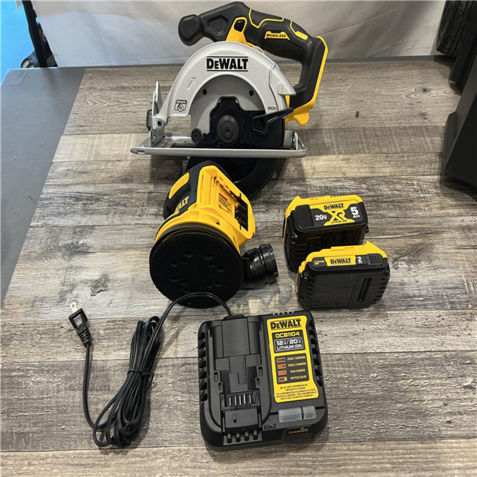 AS-IS Dewalt 20-Volt MAX ToughSystem Lithium-Ion 6-Tool Cordless Combo Kit