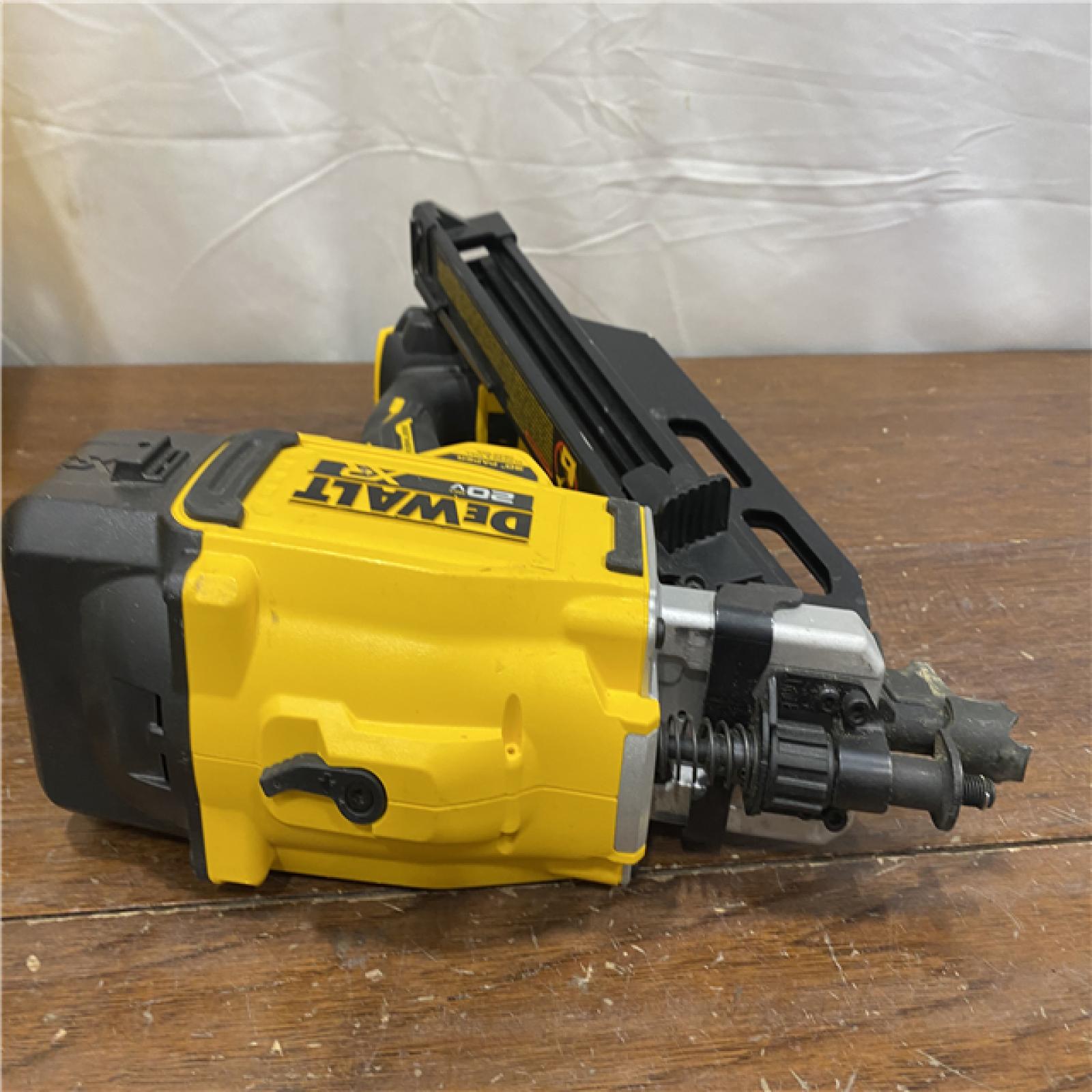 AS-ISDEWALT 20-Volt 30Â° Cordless Framing Nailer (Tool-Only)