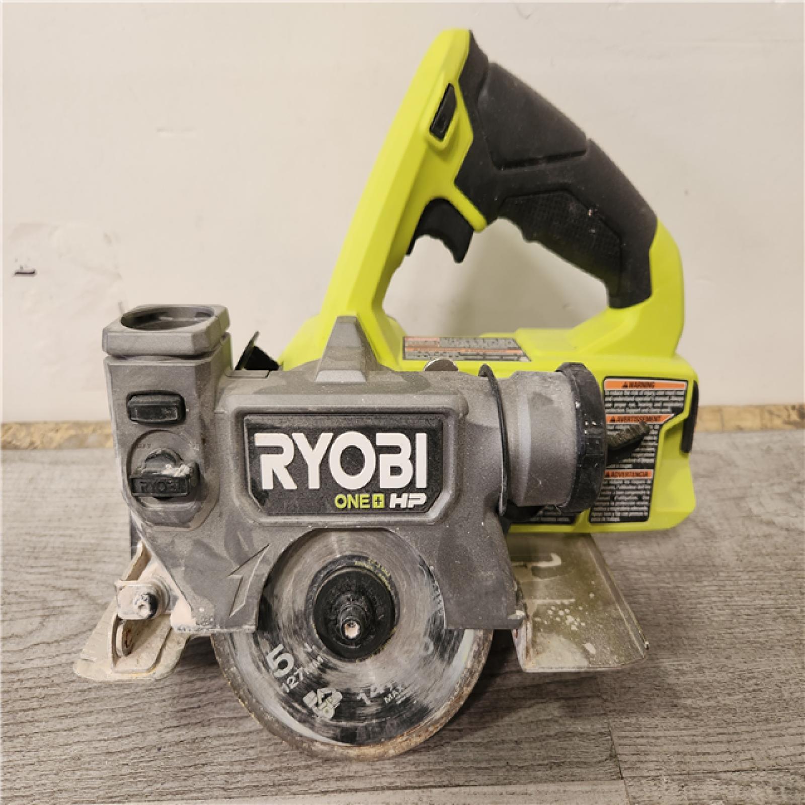 Phoenix Location RYOBI ONE+ HP 18V Cordless Handheld Wet/Dry Masonry Tile Saw (Tool Only)