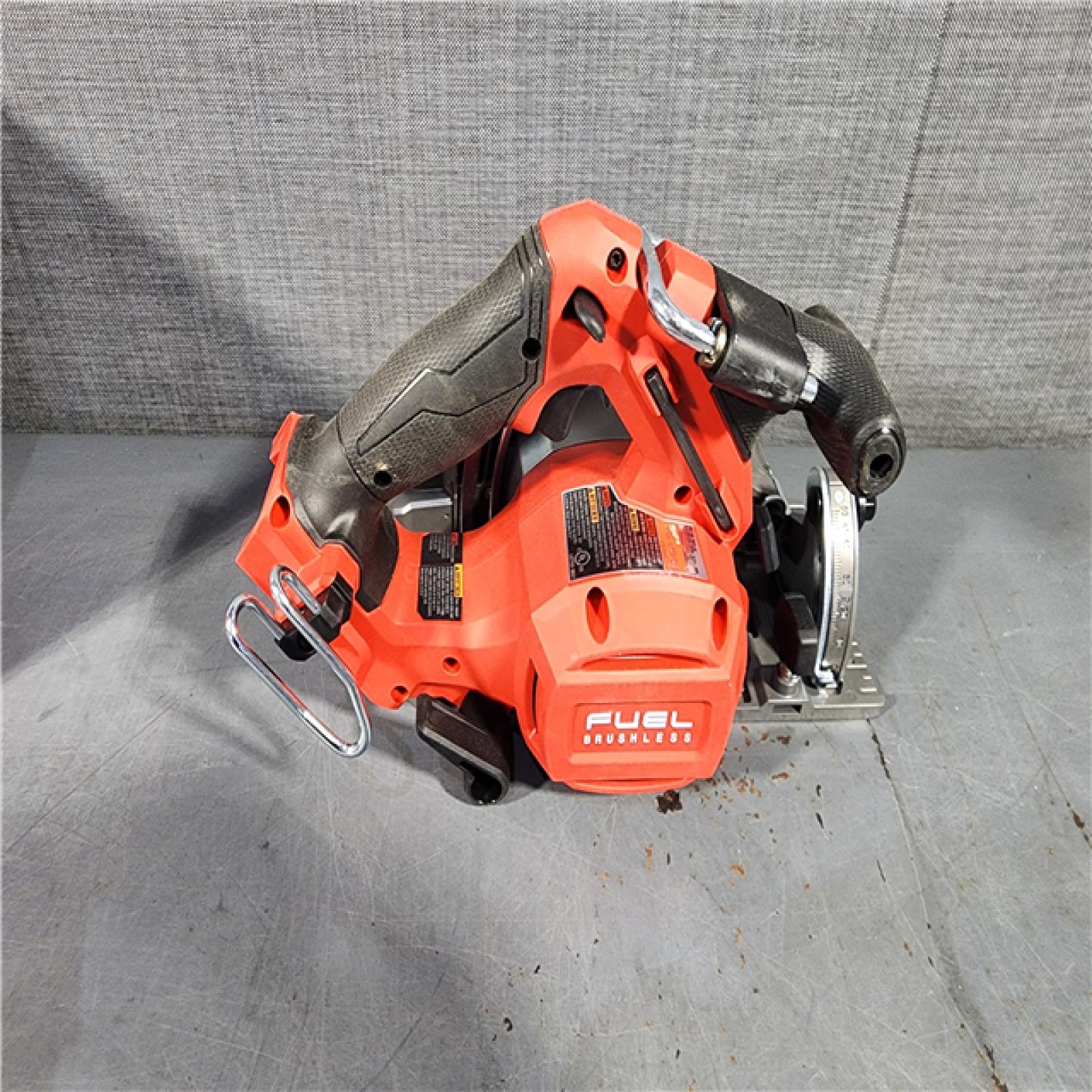 HOUSTON LOCATION - AS-IS M18 FUEL 18V Lithium-Ion Brushless Cordless 6-1/2 in. Circular Saw (Tool-Only)