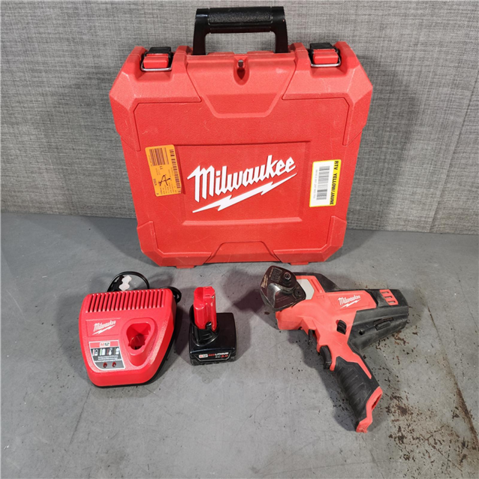 HOUSTON LOCATION - AS-IS Milwaukee M12 600 Mcm Cable Cutter Kit