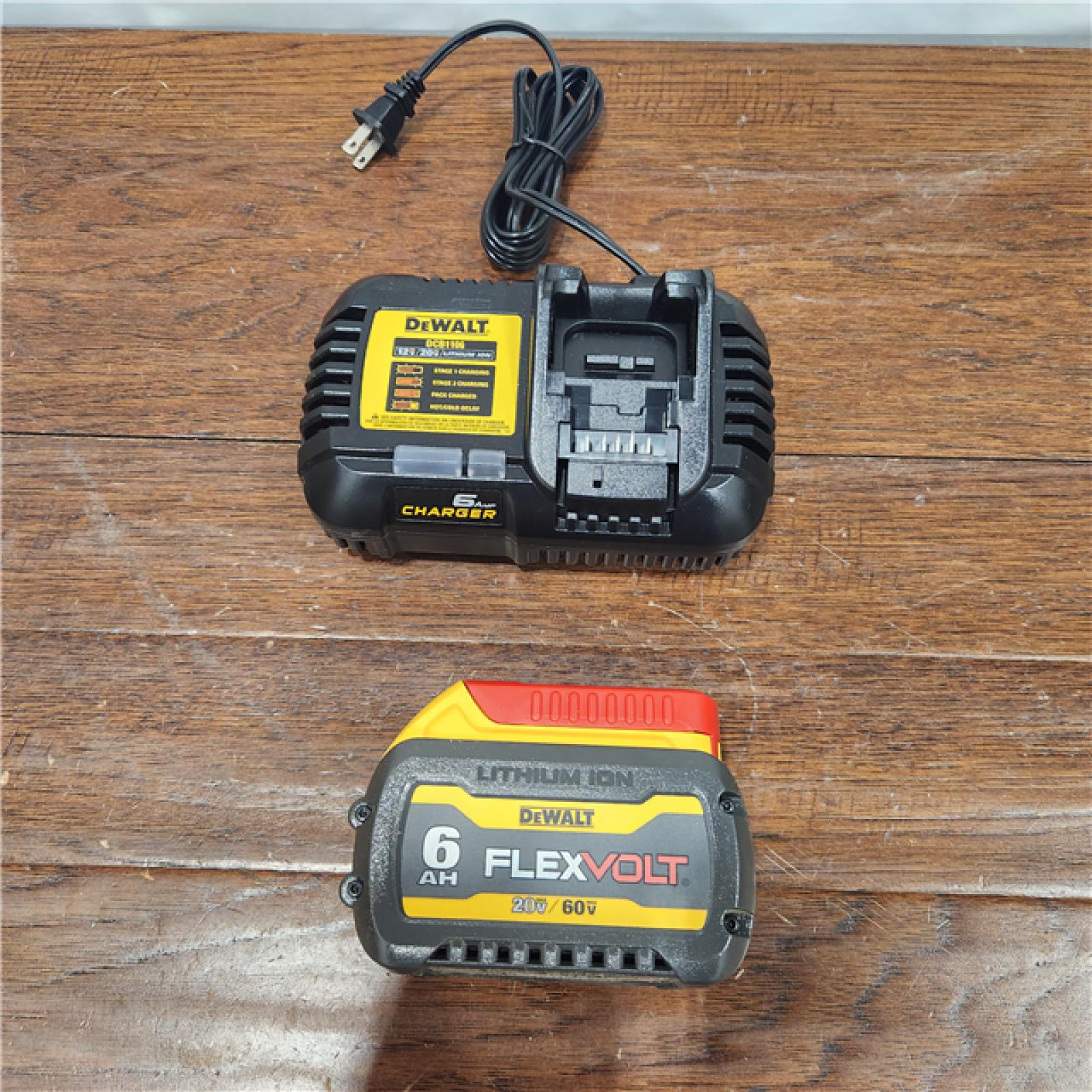 AS-IS FLEXVOLT 20V/60V MAX Lithium-Ion 6.0Ah Battery Pack with 6 Amp Output Charger