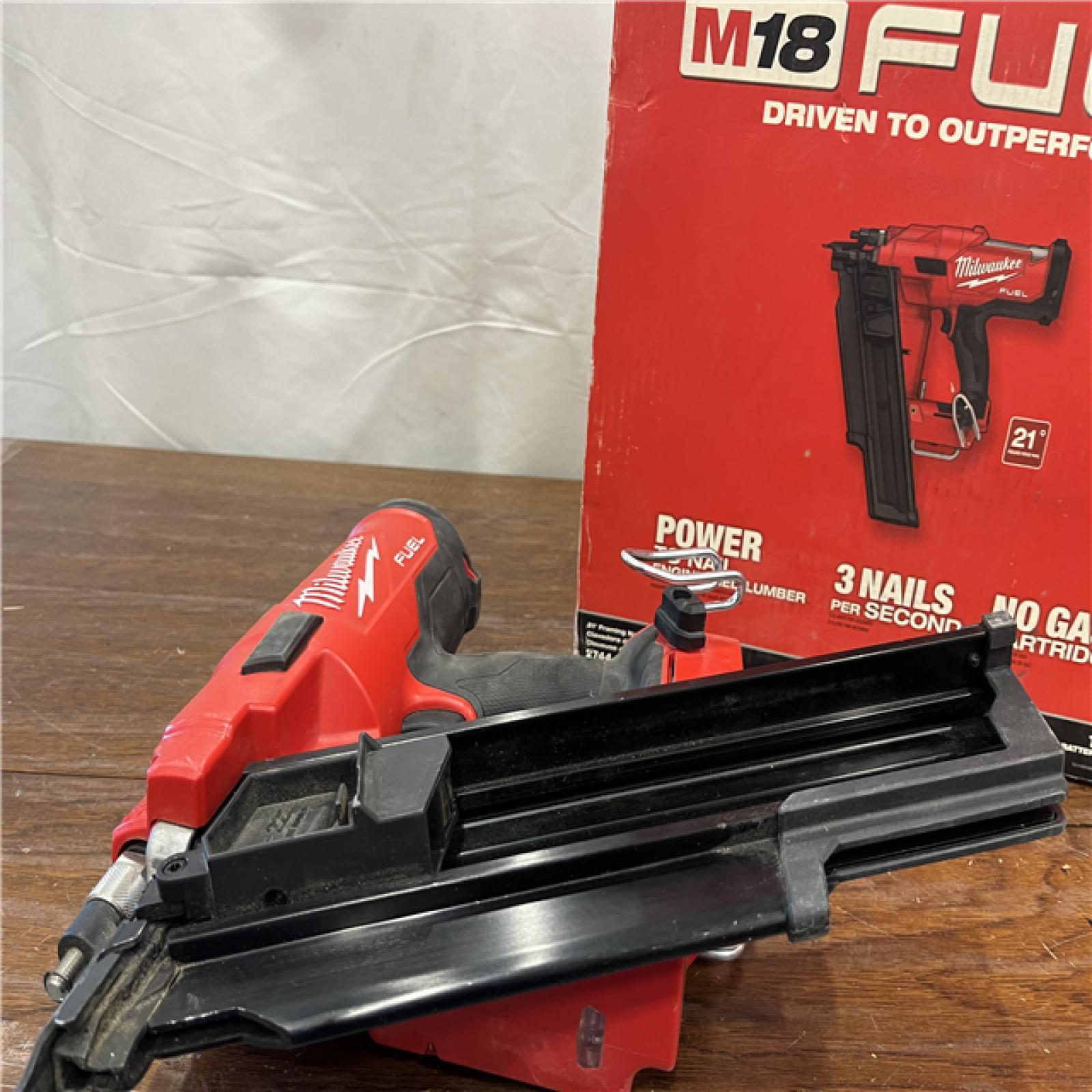 AS-IS Milwaukee 2744-20 M18 FUEL 21-Degree Cordless Framing Nailer (Tool Only)