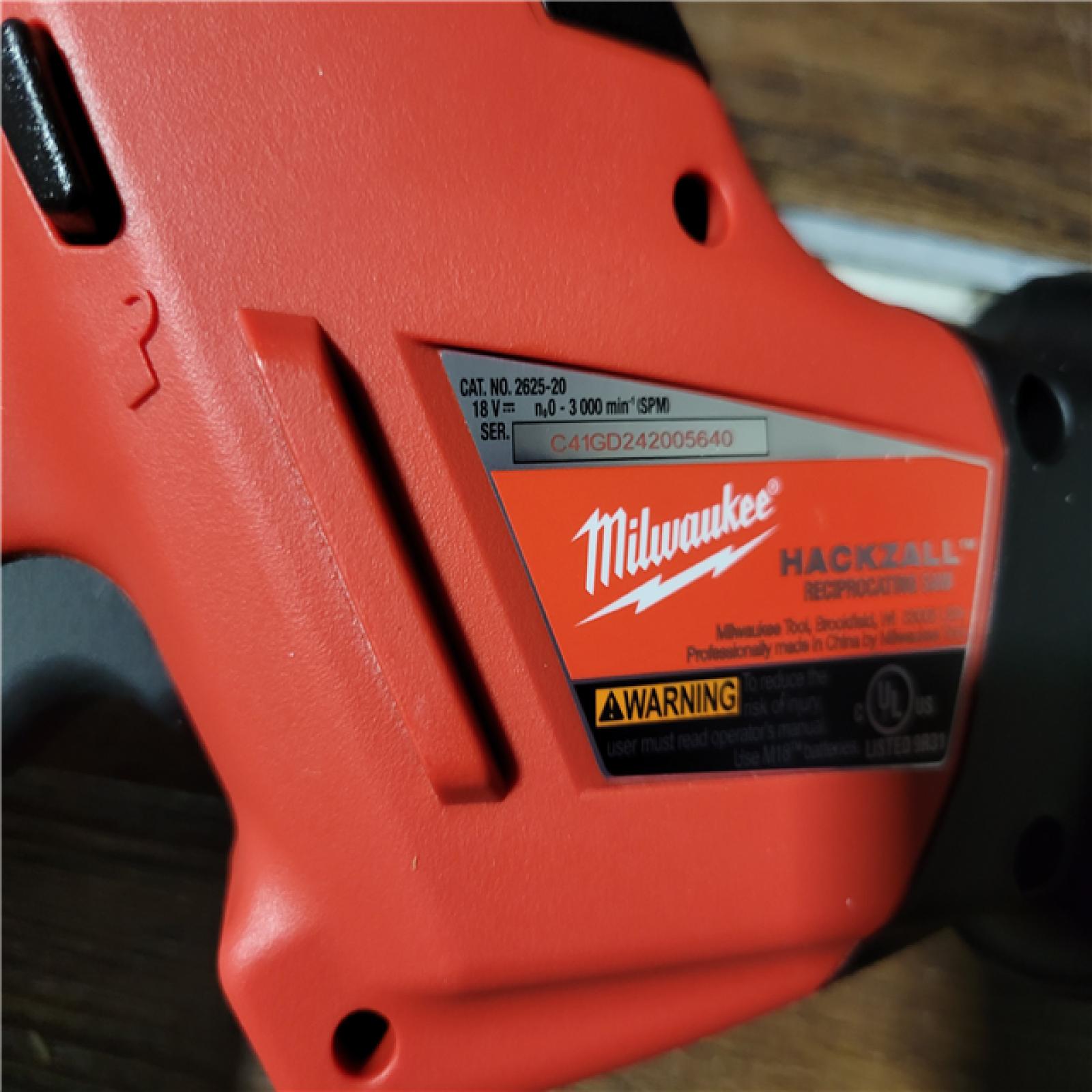 CALIFORNIA NEW MILWAUKEE M18 5-TOOL COMBO KIT (2 BATTERIES, 1 CHARGER, AND BAG INCLUDED)