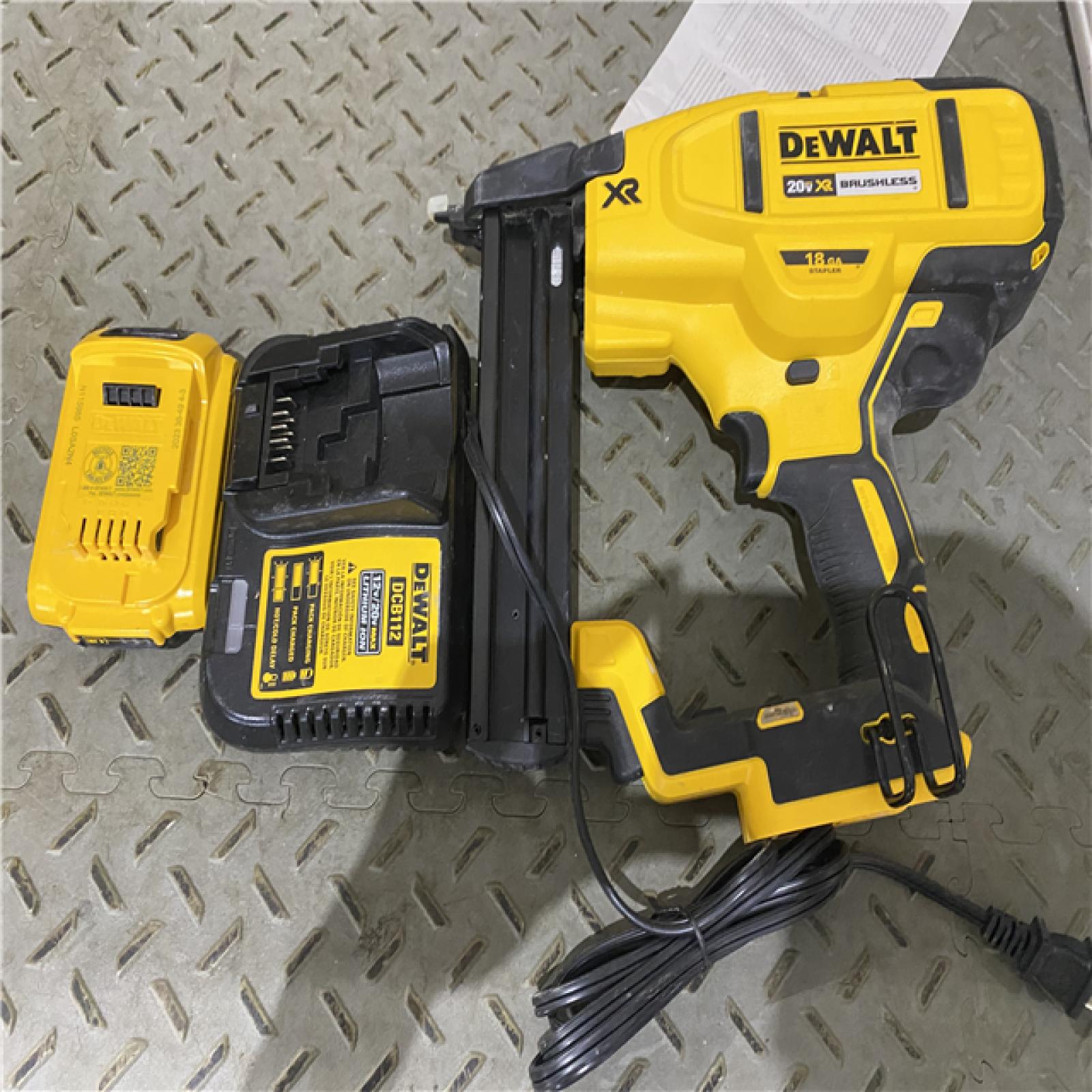 Houston location AS-IS DEWALT New in Box DEWALT DCN681D1 20V 18Ga Stapler Kit