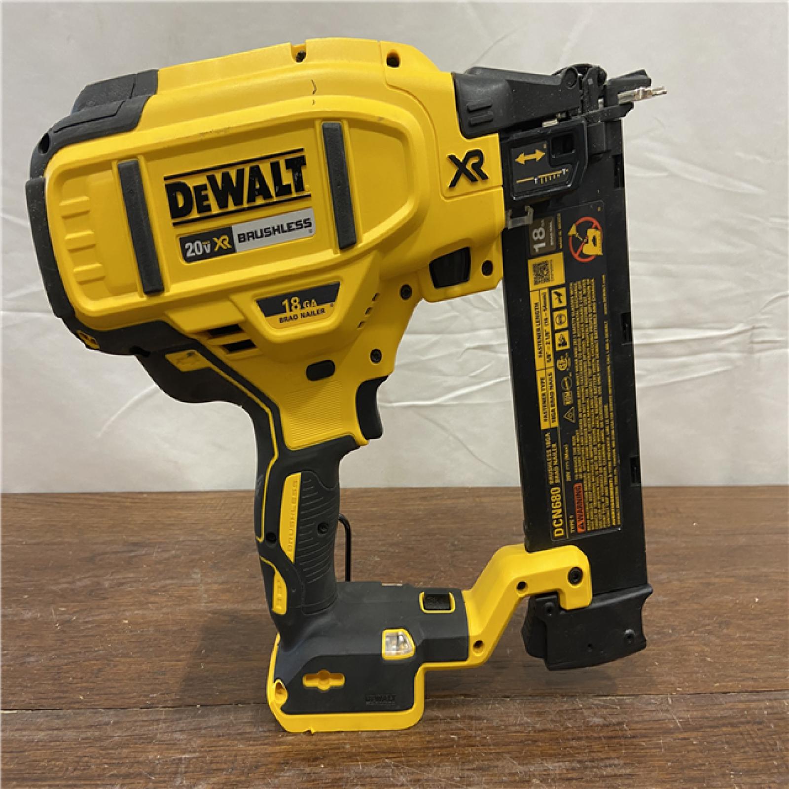 AS-IS DeWalt 20V MAX XR Lithium-Ion Electric Cordless 18-Gauge Brad Nailer (Tool Only)