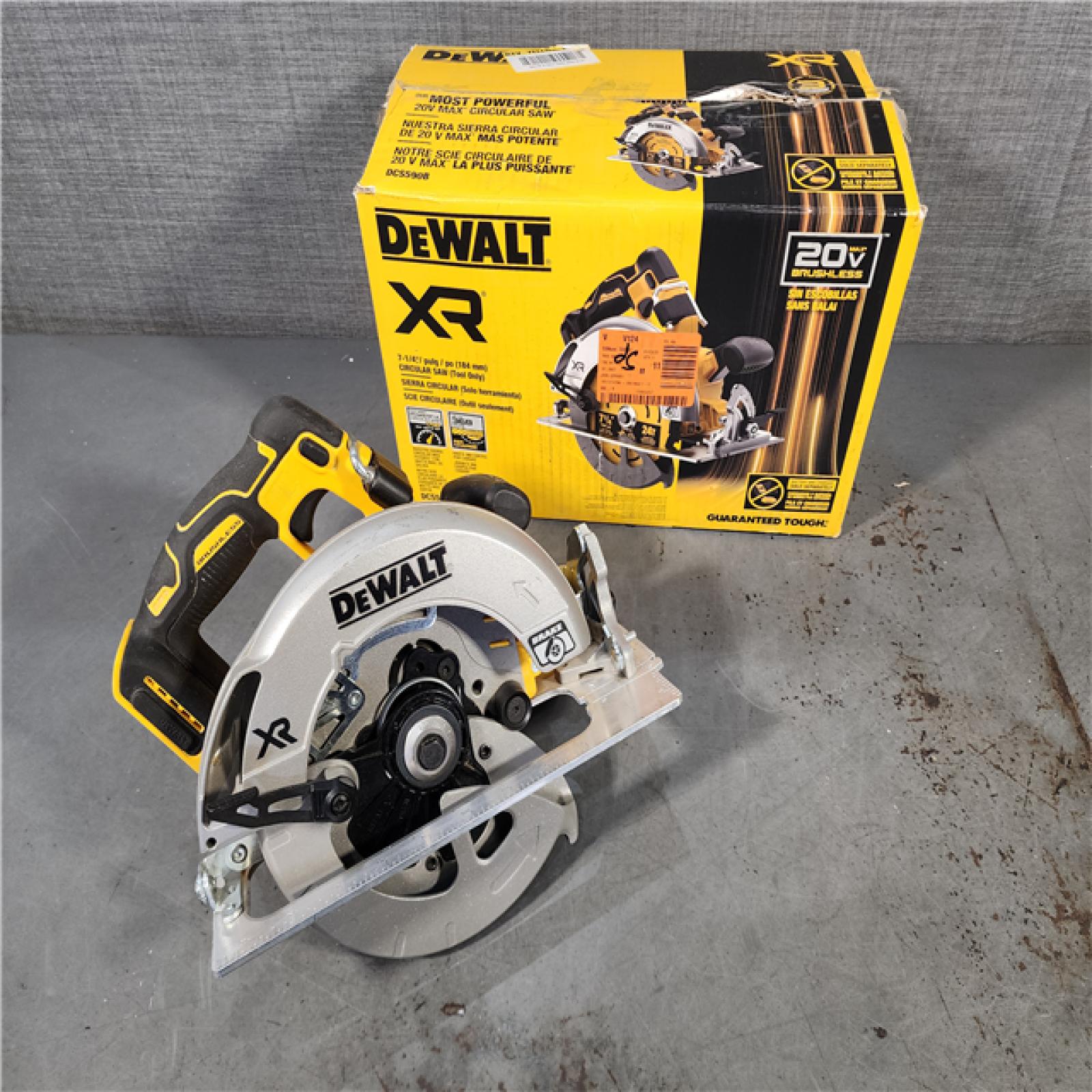 HOUSTON LOCATION - AS-IS DEWALT 20-Volt MAX 7-1/4 in. Cordless Circular Saw (Tool Only)