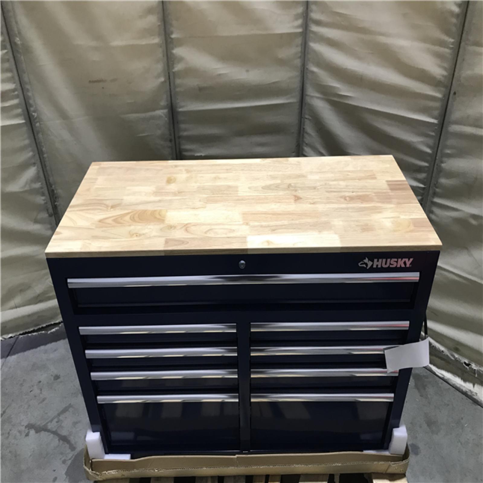 California LIKE-NEW Husky 9-Drawer Mobile Workbench