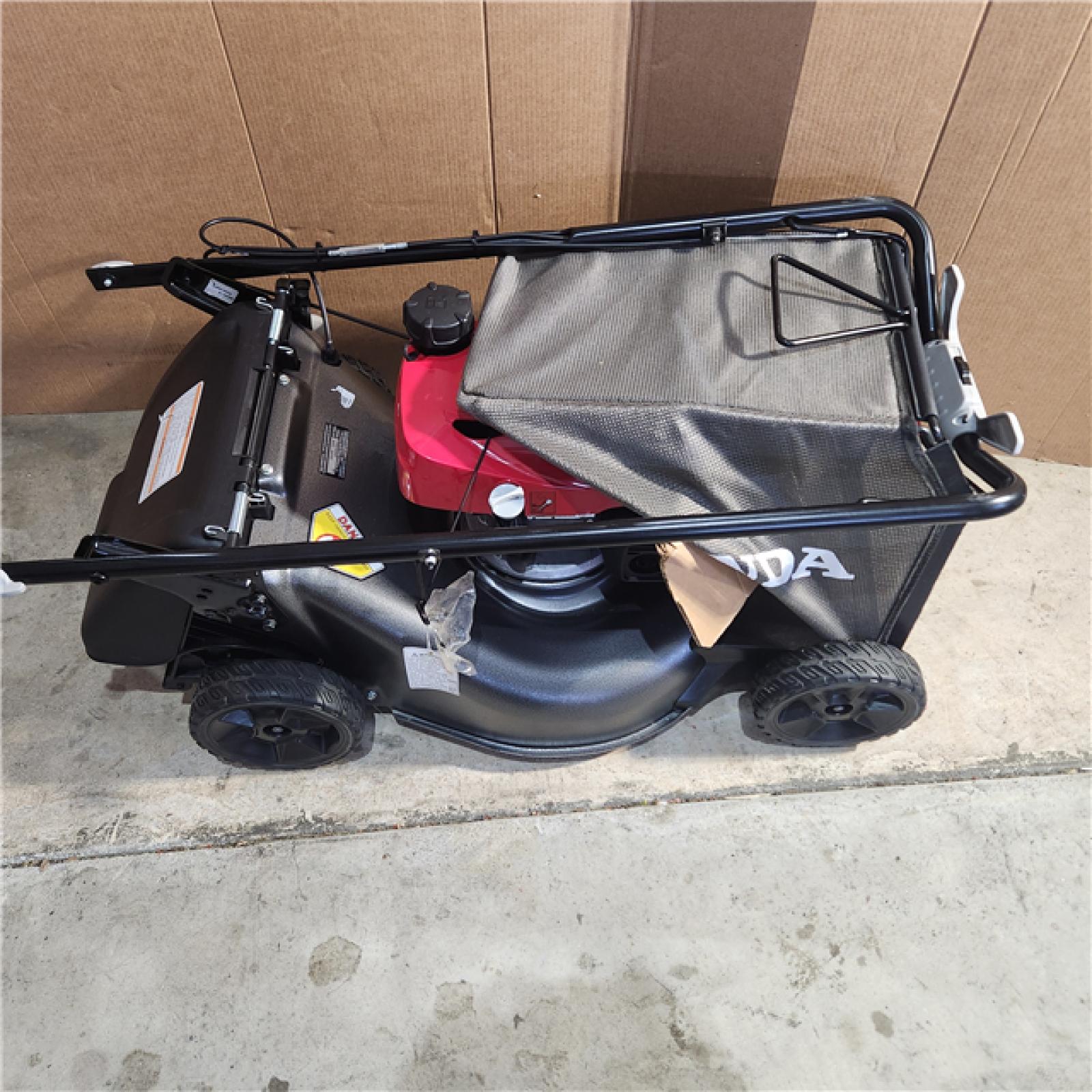 Houston location AS-IS HONDA 21 in. 3-in-1 Variable Speed Gas Walk Behind Self-Propelled Lawn Mower with Auto Choke