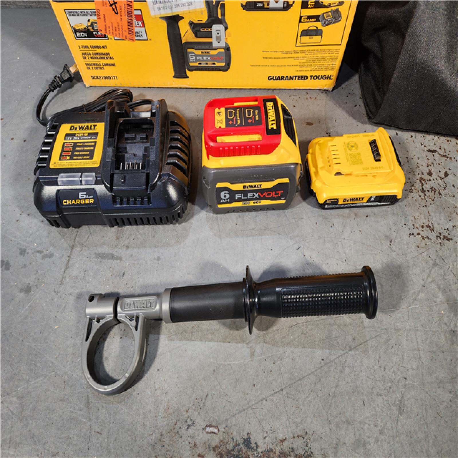 HOUSTON LOCATION - AS-IS DEWALT 20V MAX Cordless Brushless Hammer Drill/Driver 2 Tool Combo Kit with FLEXVOLT ADVANTAGE