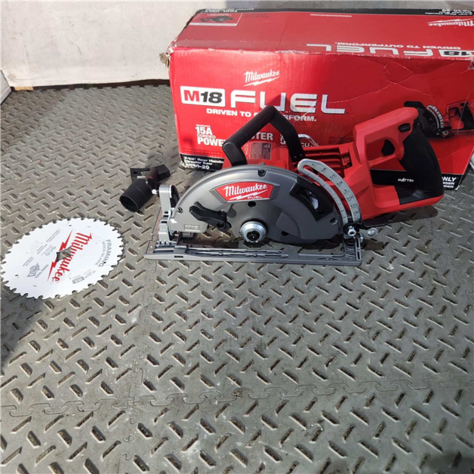 Houston location AS-IS Milwaukee 2830-20 Rear Handle Circular Saw M18 FUEL 7-1/4  Cordless Brushless Tool Only