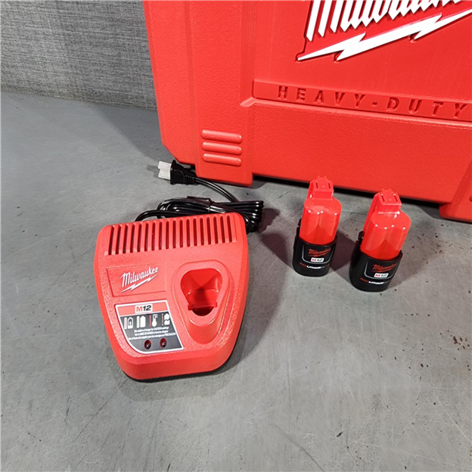 HOUSTON LOCATION - AS-IS (APPEARS LIKE NEW) Milwaukee M12 12-Volt Lithium-Ion Force Logic Cordless Press Tool