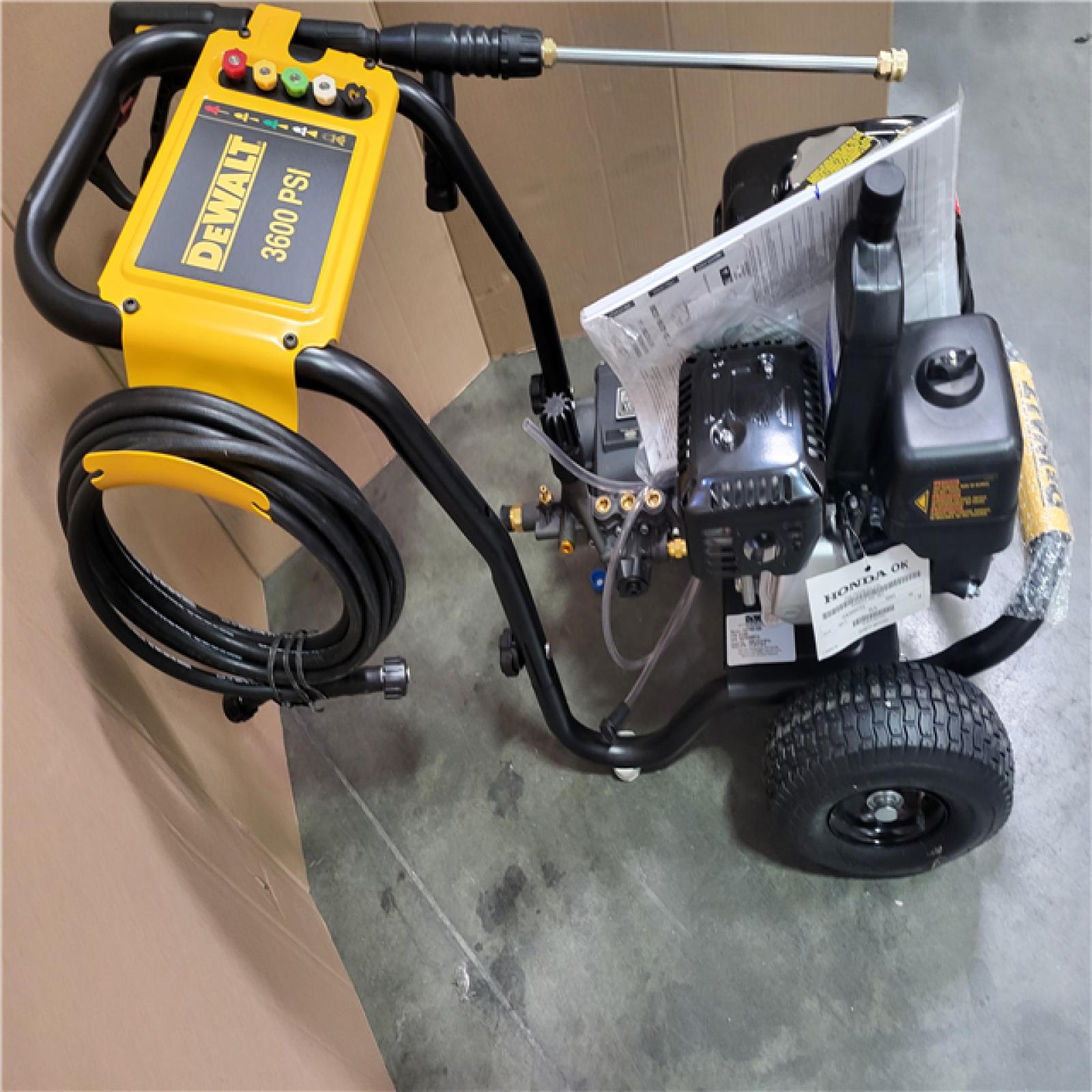 CALIFORNIA AS-IS DEWALT HIGH PERFORMANCE EASY START HONDA GX 200 3600 PSI GAS PRESSURE WASHER