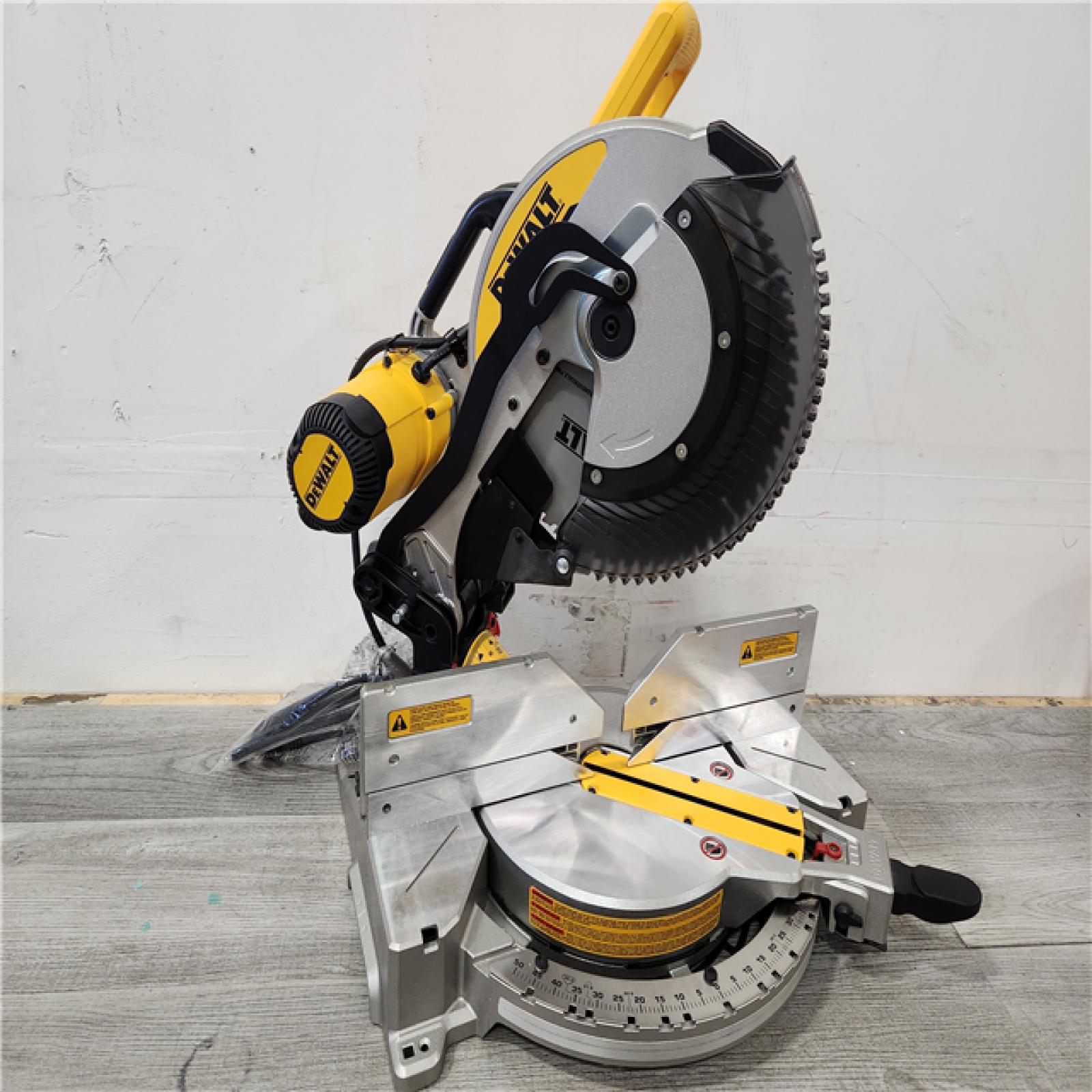 Phoenix Location DEWALT 15 Amp Corded 12 in. Compound Double Bevel Miter Saw