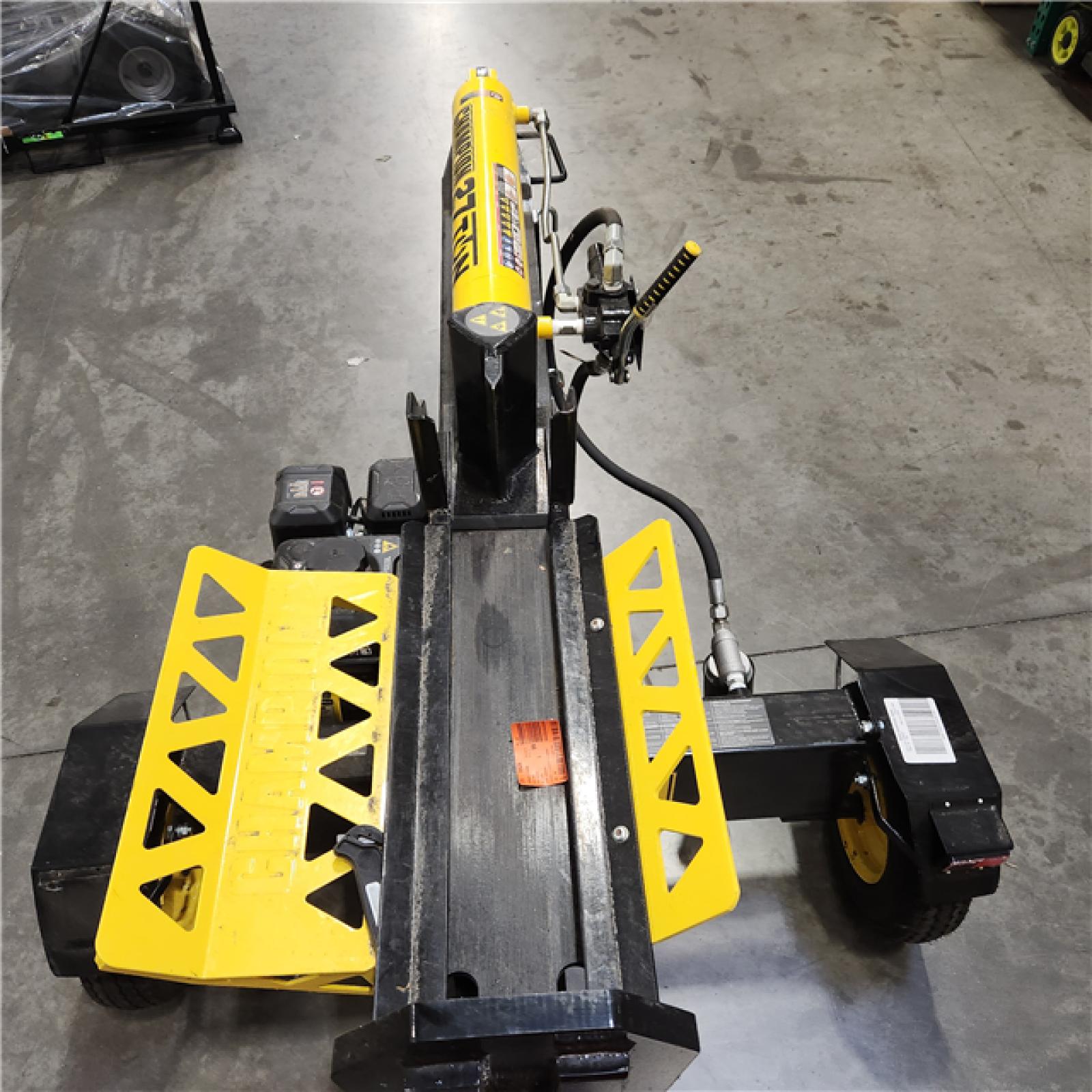 Dallas Location - As-Is Champion Power Equipment 27 Ton 224 cc Gas Log Splitter