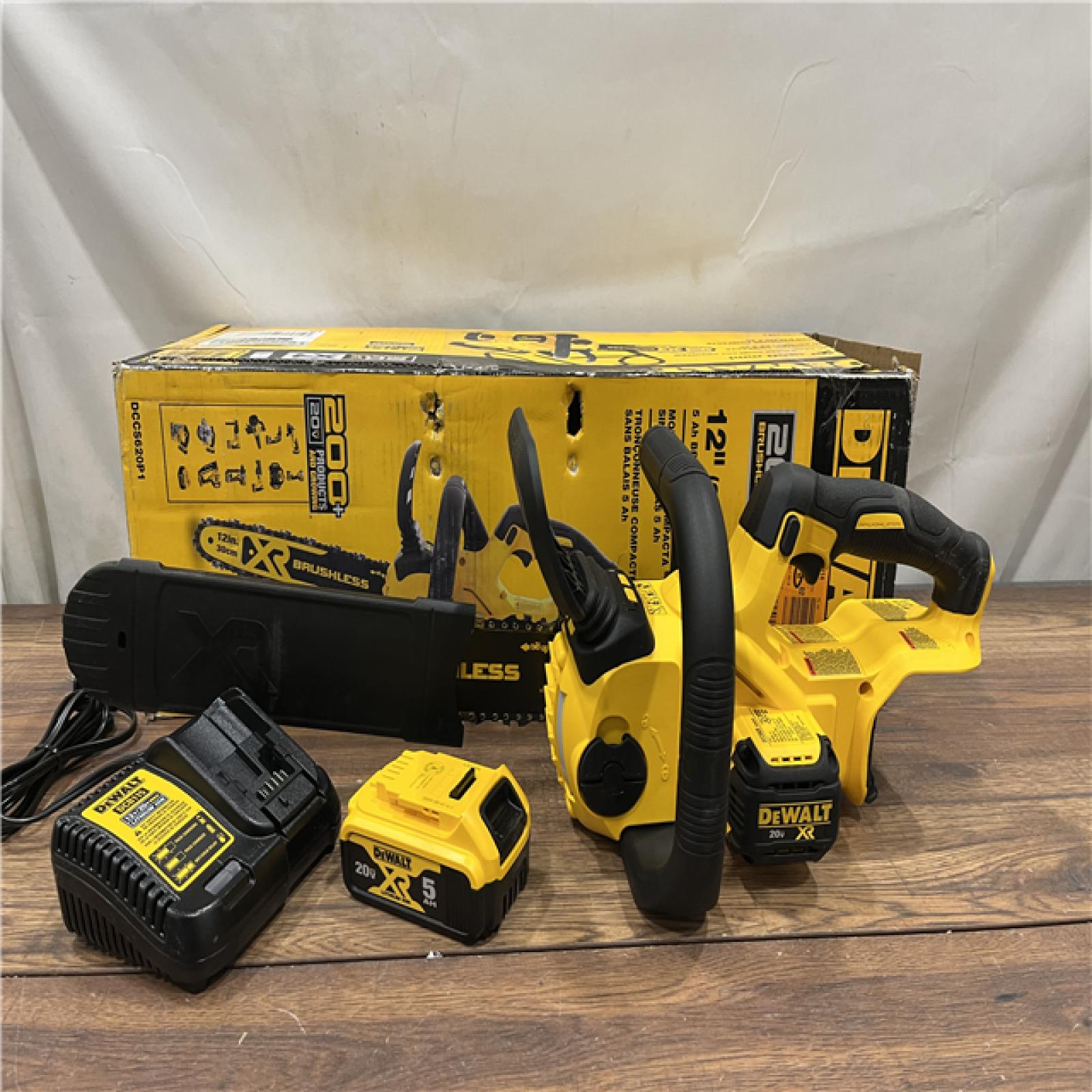 AS-IS DEWALT 20V MAX Brushless Cordless 12in. Chainsaw Kit