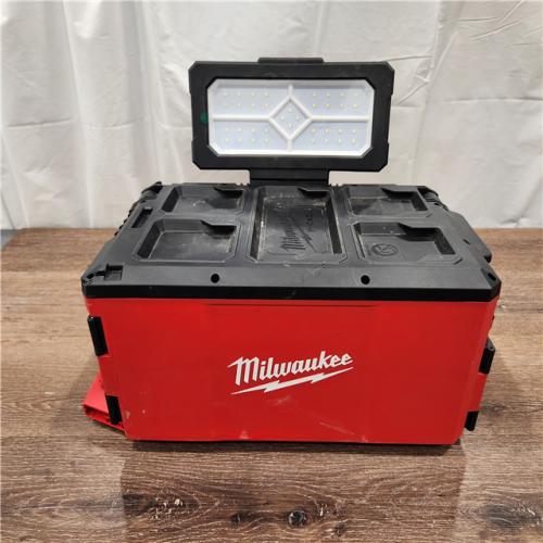 AS-IS Milwaukee M18 PACKOUT Light/Charger