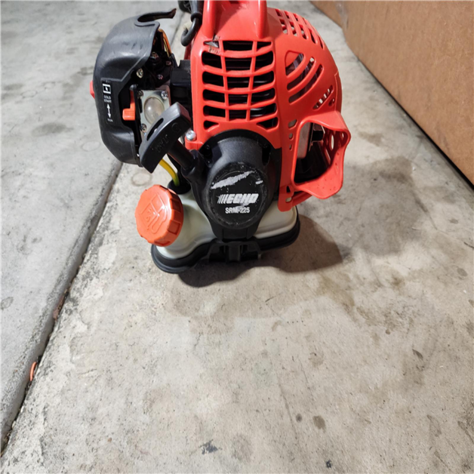 HOUSTON LOCATION - AS-IS 21.2 Cc Gas 2-Stroke Straight Shaft String Trimmer