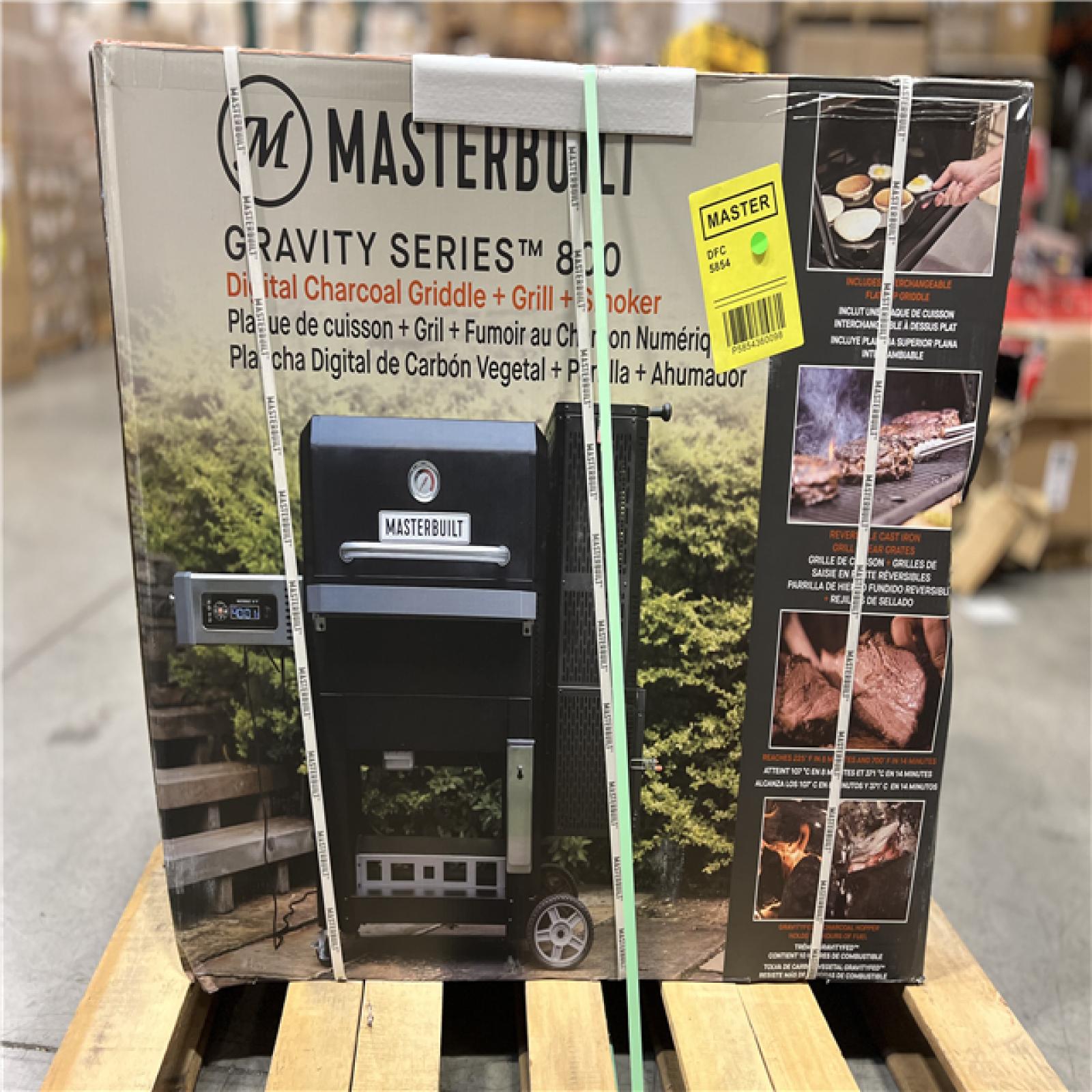 DALLAS LOCATION - Masterbuilt Gravity Series 800 Digital WiFi Charcoal Grill, Griddle and Smoker in Black