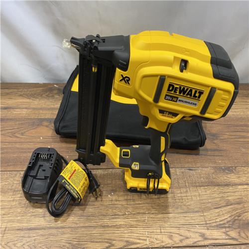 AS IS DEWALT 20V MAX XR 18 Gauge Brad Nailer Kit