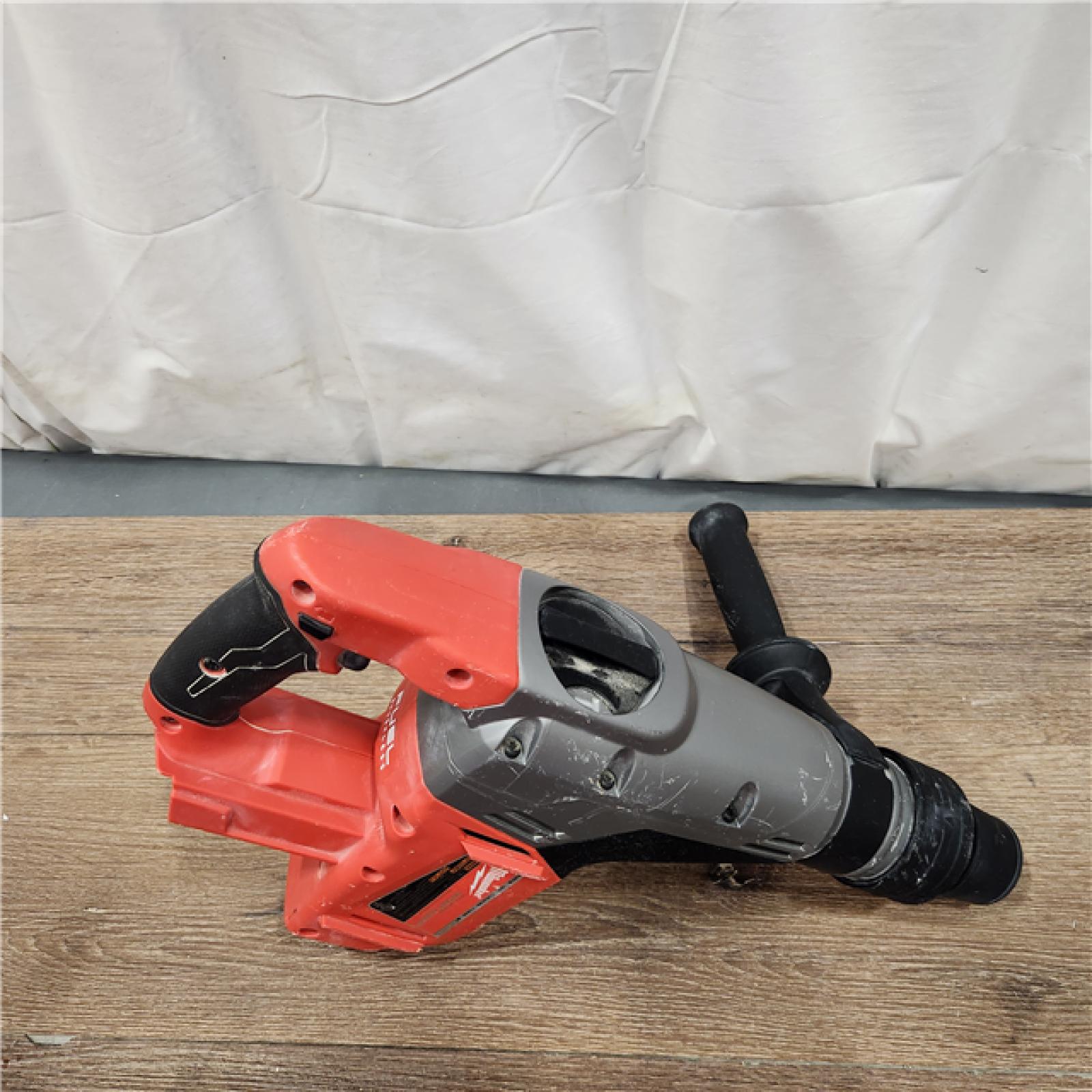 AS-IS AS-IS M18 FUEL 18V Lithium-Ion Brushless Cordless 1-9/16 in. SDS-Max Rotary Hammer (Tool-Only)