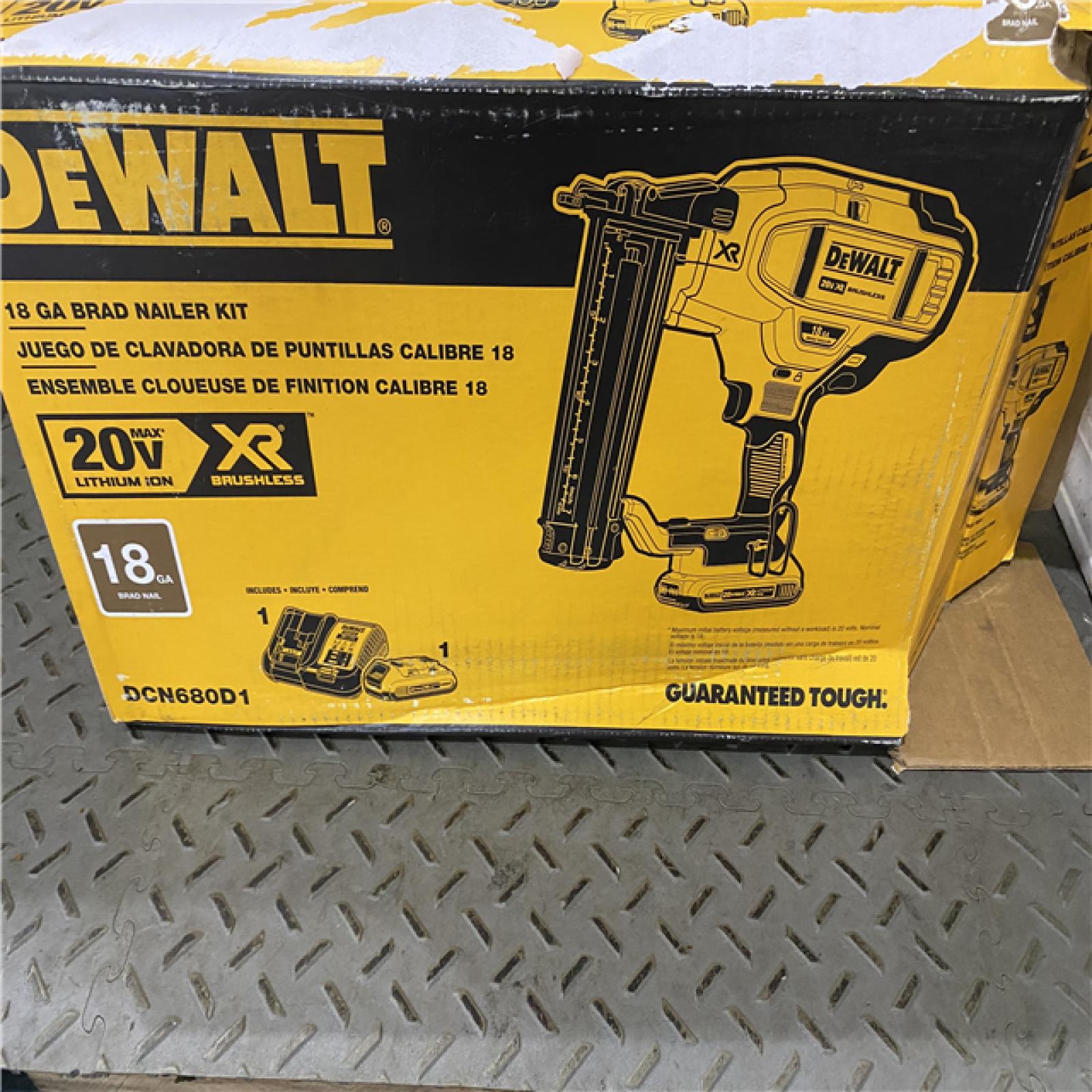 Houston location AS-IS DEWALT 20V MAX XR 18 Gauge Brad Nailer Kit