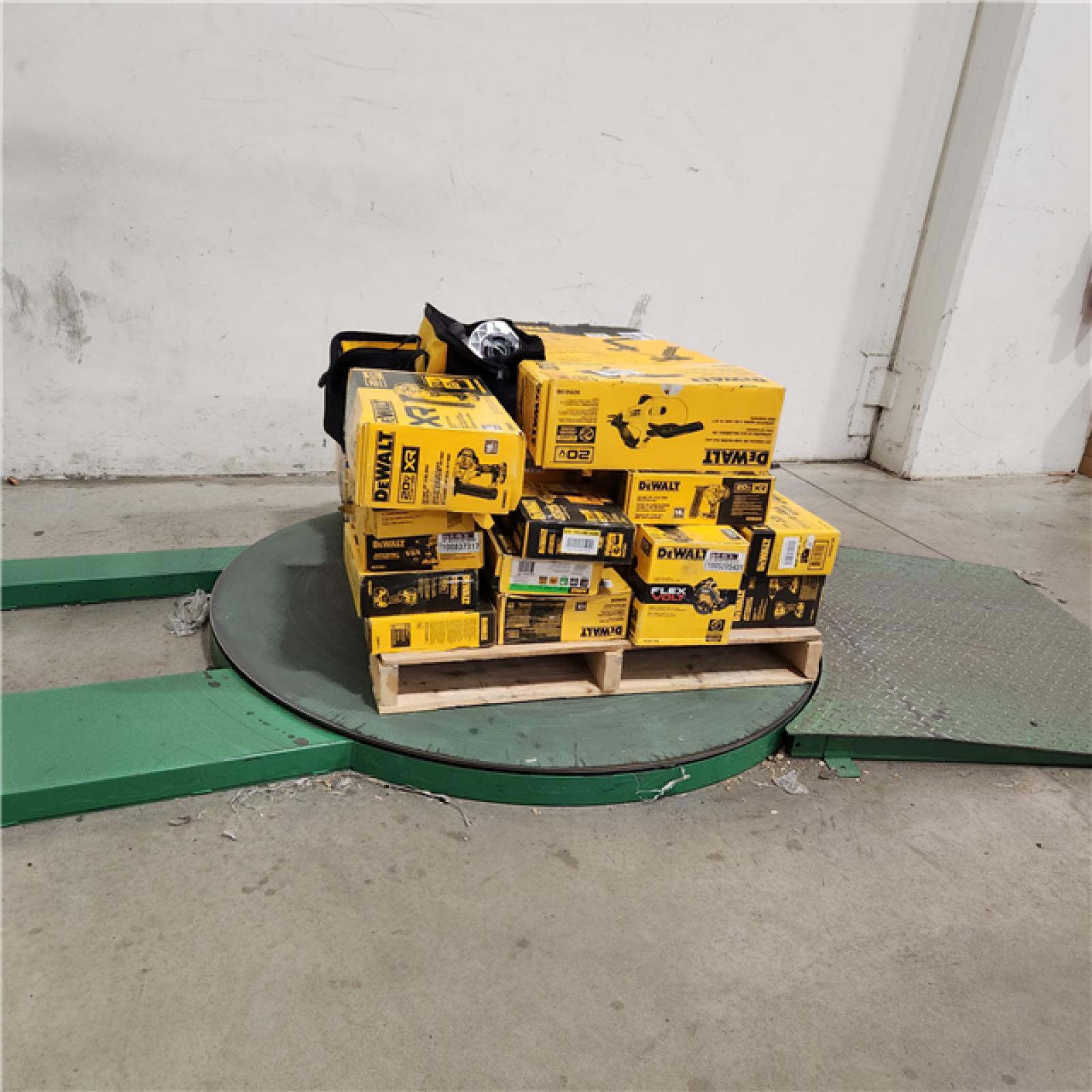 Dallas Location - As-Is DEWALT Tool Pallet