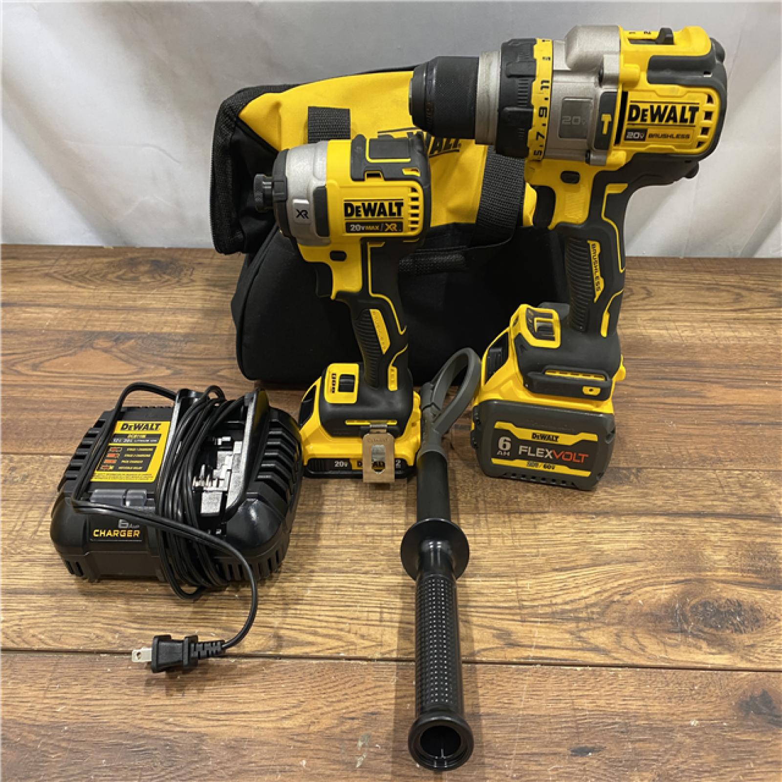 AS IS DEWALT 20V MAX Cordless Brushless Hammer Drill/Driver 2 Tool Combo Kit with FLEXVOLT ADVANTAGE