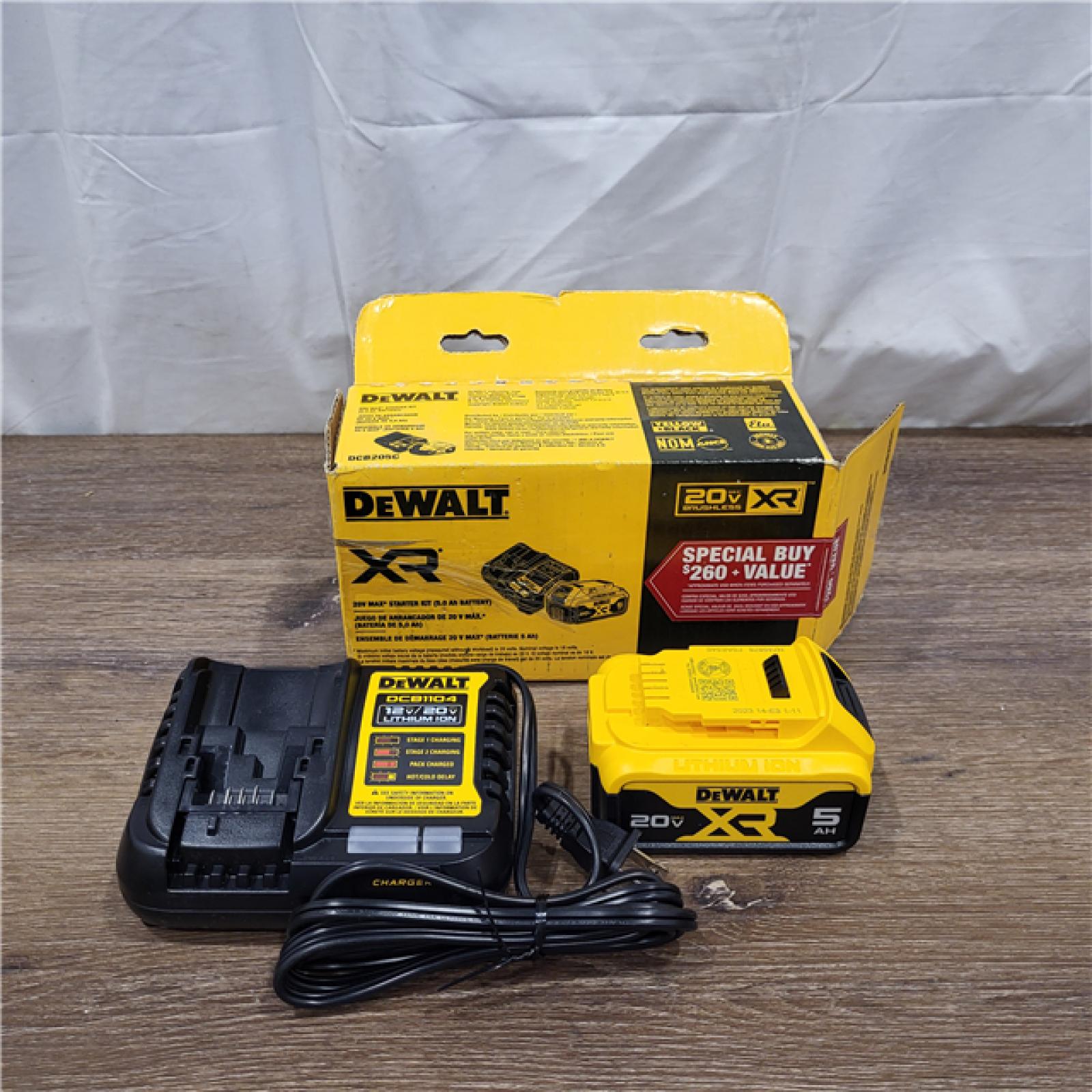 AS-IS DEWALT 20-Volt Maximum XR 5.0 Ah Battery Pack and Charger