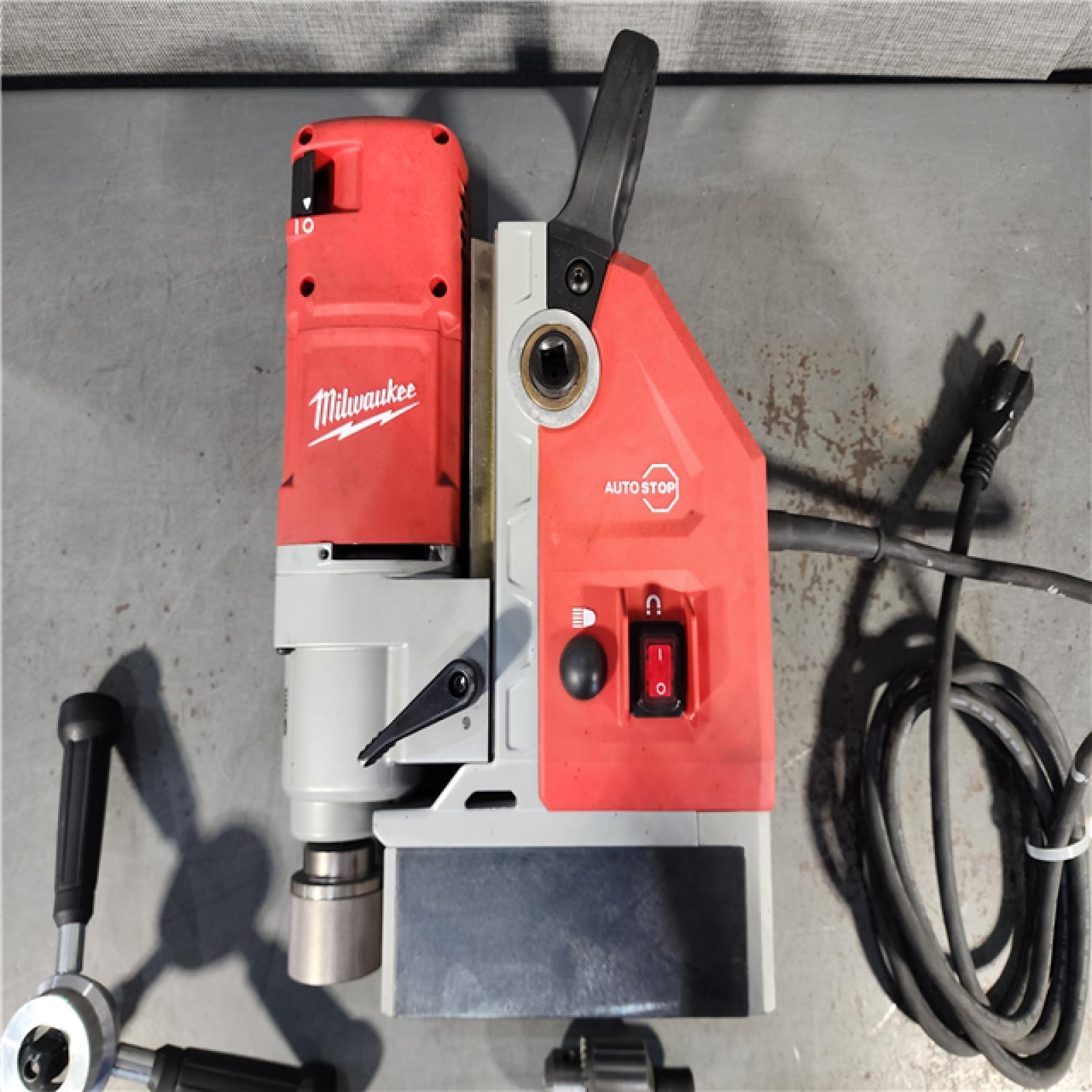 HOUSTON LOCATION - AS-IS MILWAUKEE 13 Amp 1-5/8 in. Electromagnetic Drill Kit