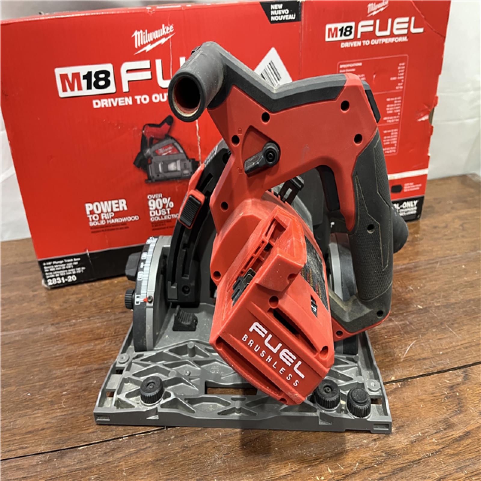 AS-ISMilwaukee M18 Fuelâ„¢ 6-1/2  Plunge Track Saw