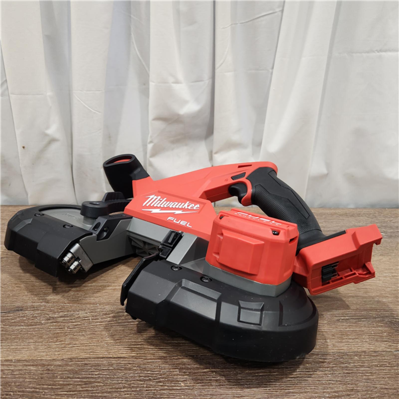 AS-IS Milwaukee M18 FUEL Compact Band Saw