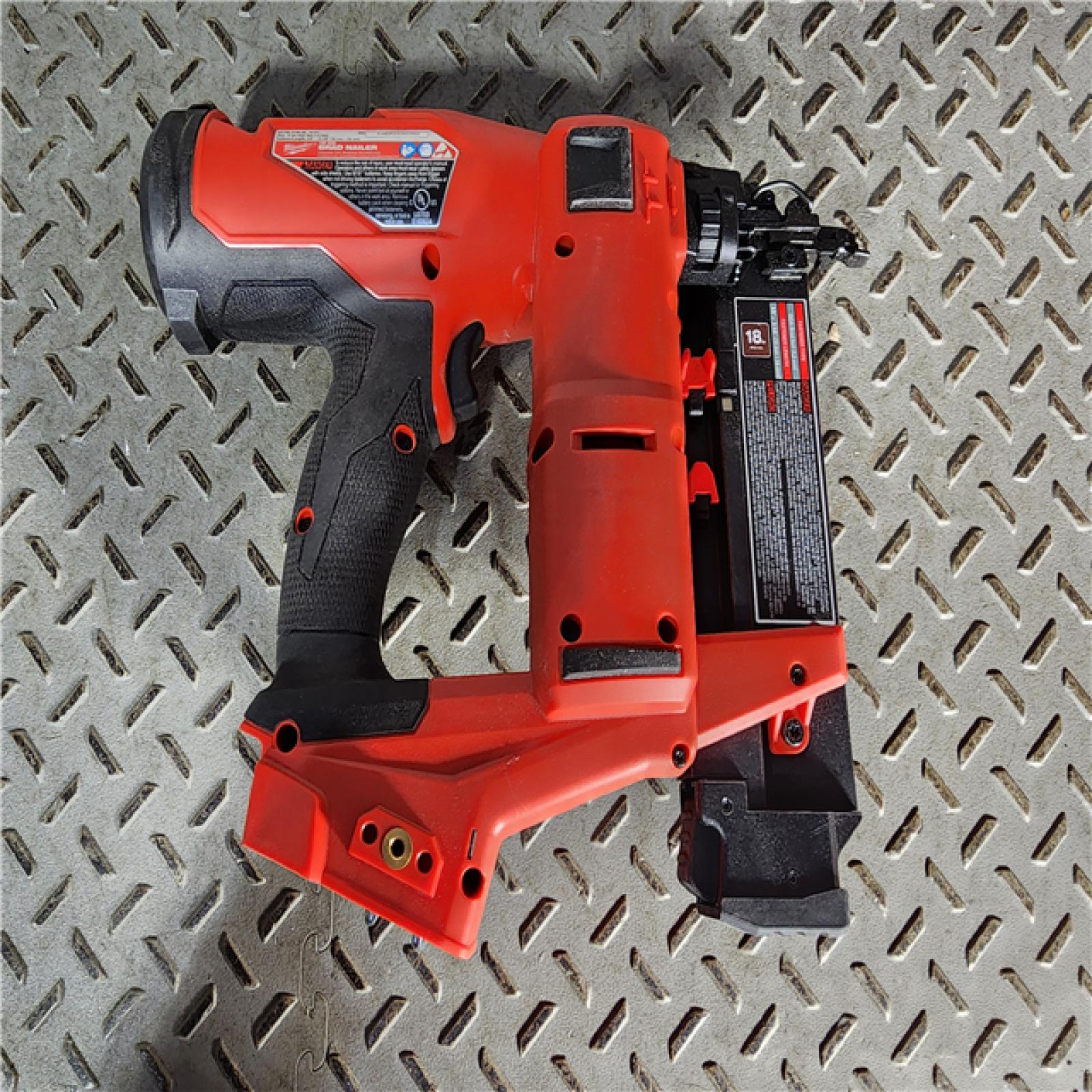 HOUSTON LOCATION - AS-IS Milwaukee M18 Fuel 18V Brushless 18-Gauge Brad Nailer 2746-20 (Bare Tool)