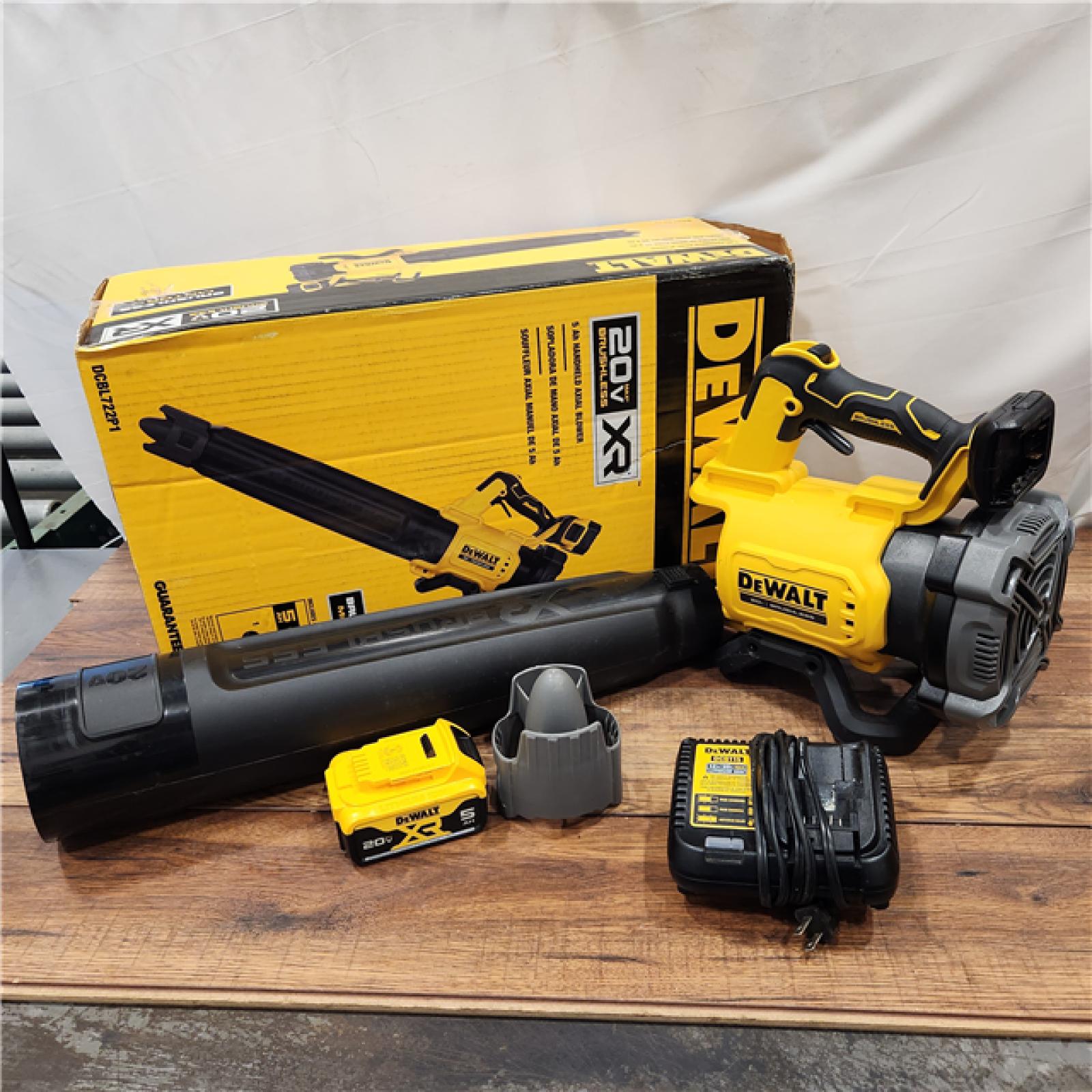 AS-IS DEWALT 20-Volt MAX Lithium-Ion Cordless Brushless Axial Blower Kit