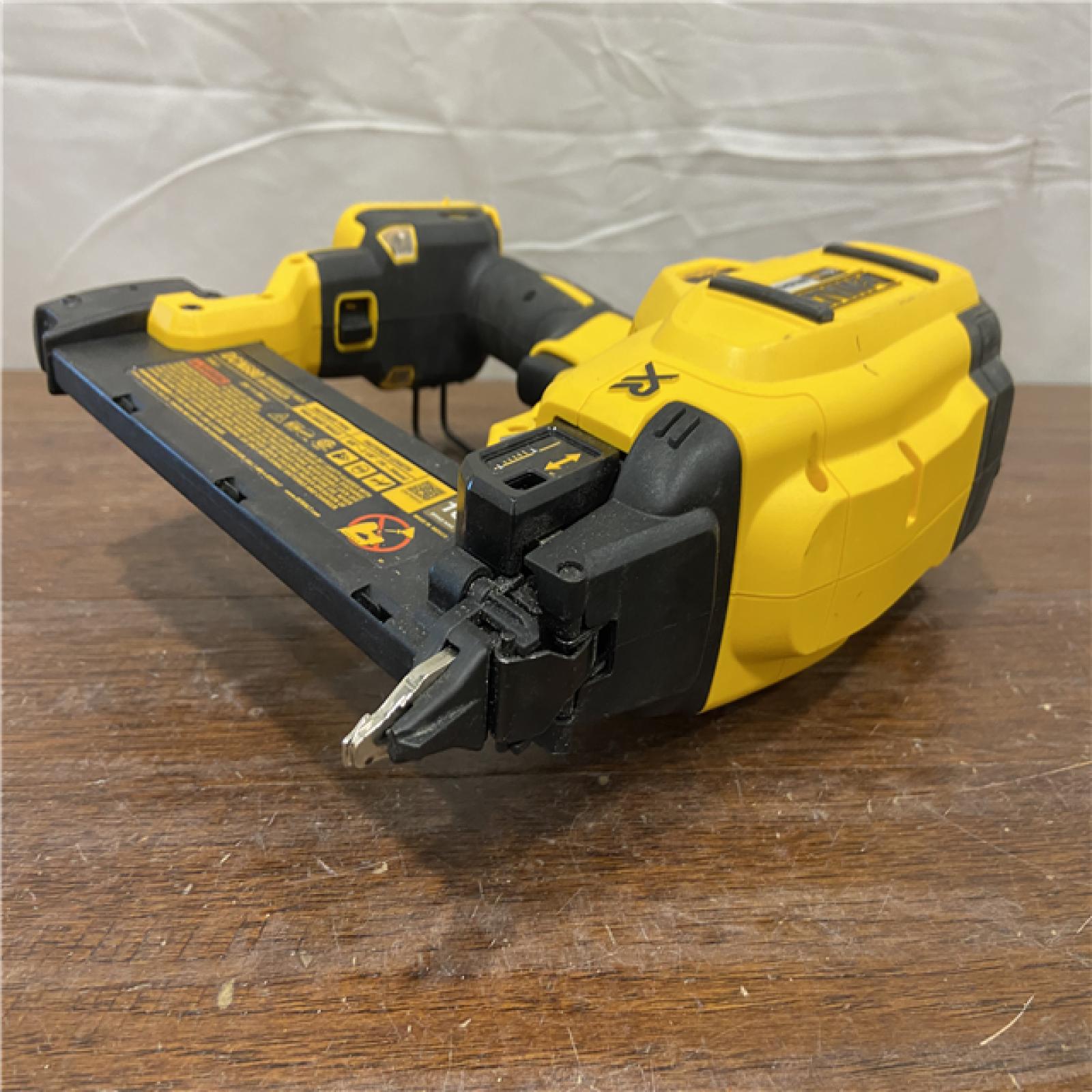 AS-IS DeWalt 20V MAX XR Lithium-Ion Electric Cordless 18-Gauge Brad Nailer (Tool Only)