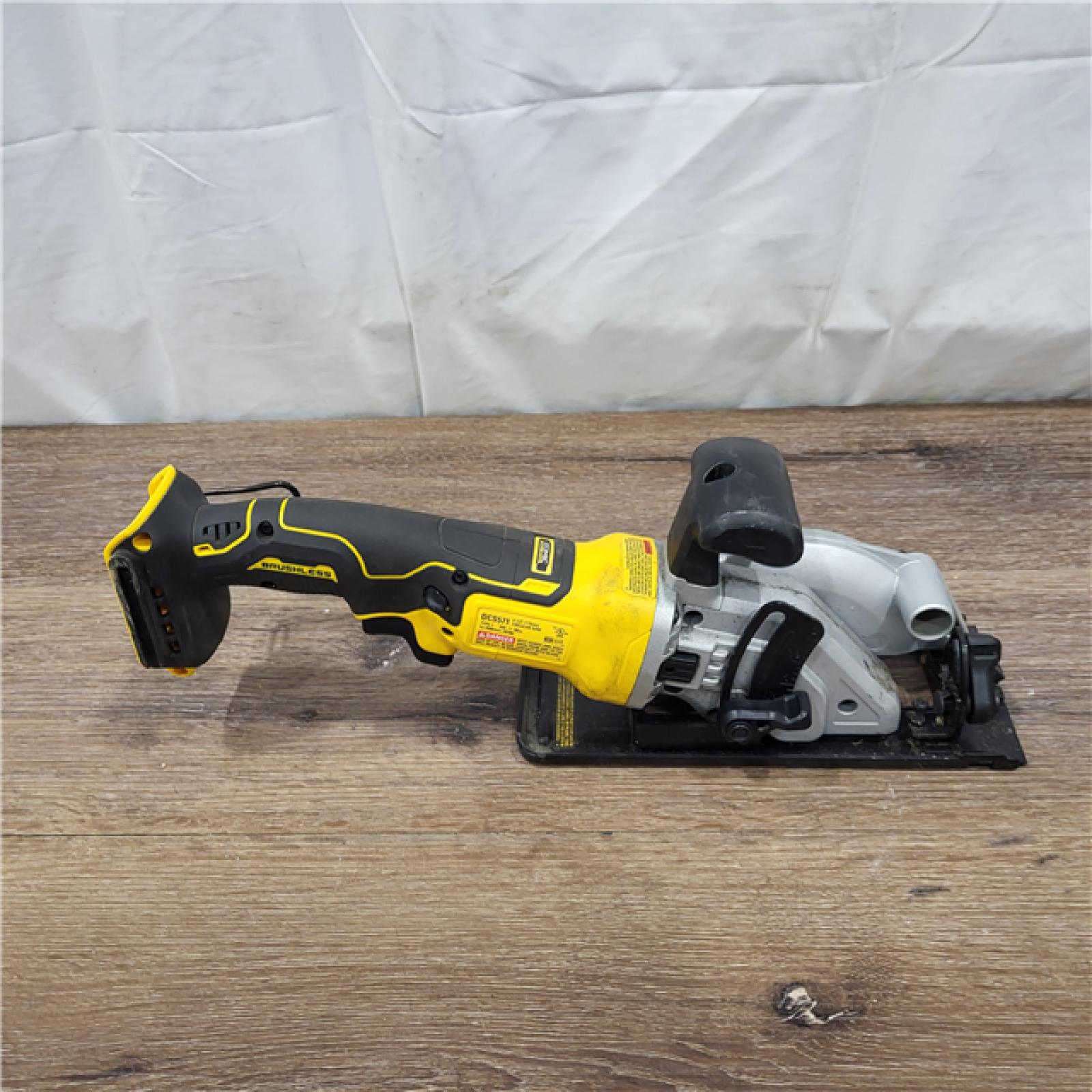 AS-IS ATOMIC 20V MAX Cordless Brushless 4-1/2 in. Circular Saw (Tool Only)