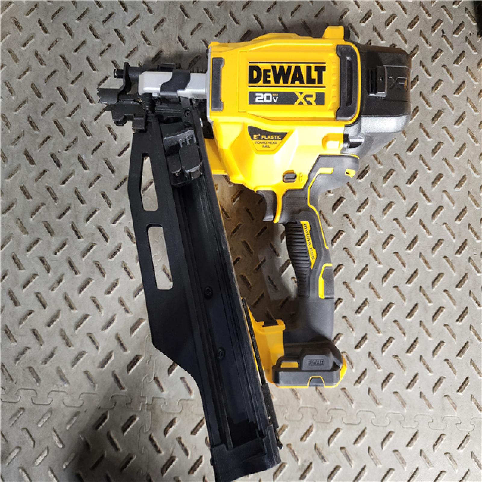 HOUSTON LOCATIN - AS-IS 20-Volt 21° Cordless Framing Nailer (Tool-Only)