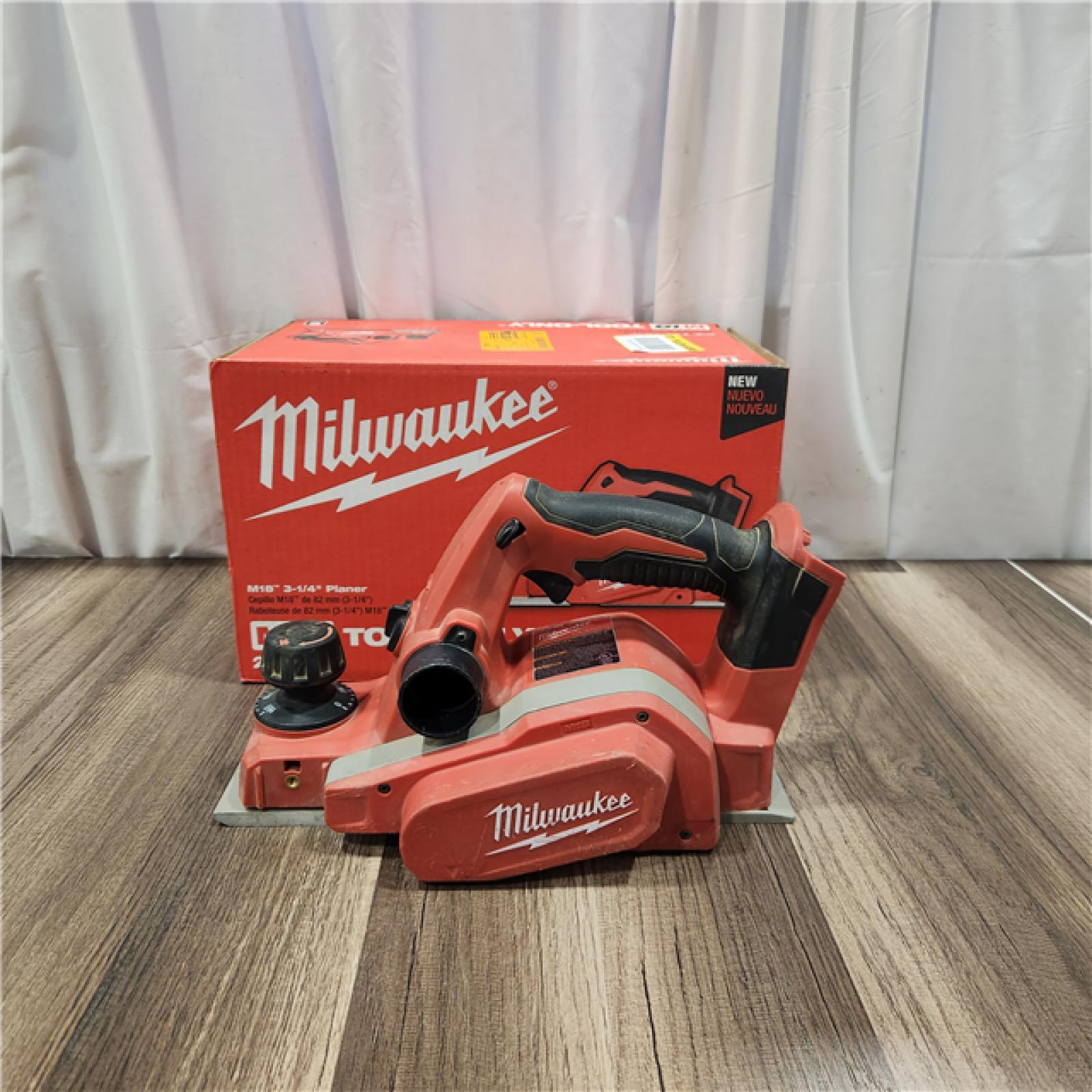 AS IS Milwaukee M18 18-Volt Lithium-Ion Cordless 3-1/4 in. Planer (Tool-Only)