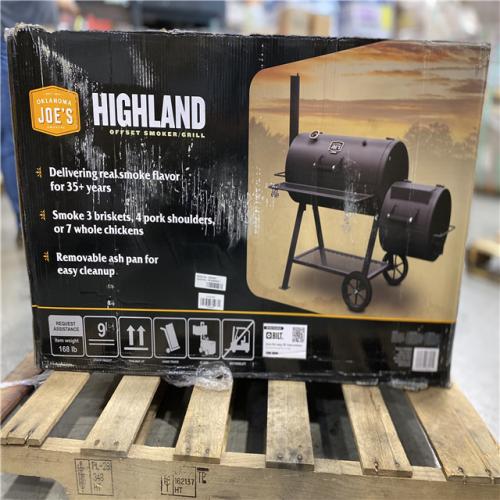 DALLAS LOCATION - OKLAHOMA JOE'S Highland Offset Charcoal Smoker and Grill in Black with 900 sq. in. Cooking Space