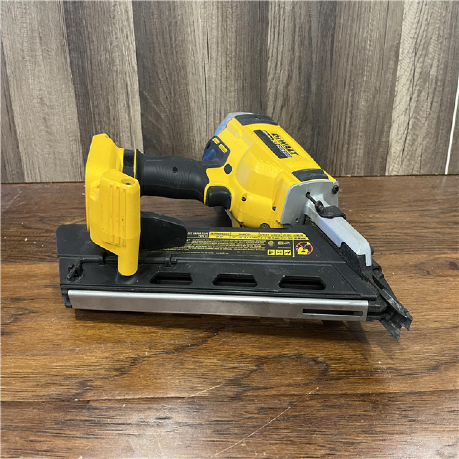 AS-IS DEWALT Cordless Brushless 2-Speed 30 Degree Framing Nailer (Tool-Only)