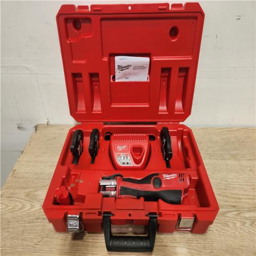 Phoenix Location Milwaukee M12 12-Volt Lithium-Ion Force Logic Cordless Press Tool Kit (3 Jaws Included) with Two 1.5 Ah Battery and Hard Case