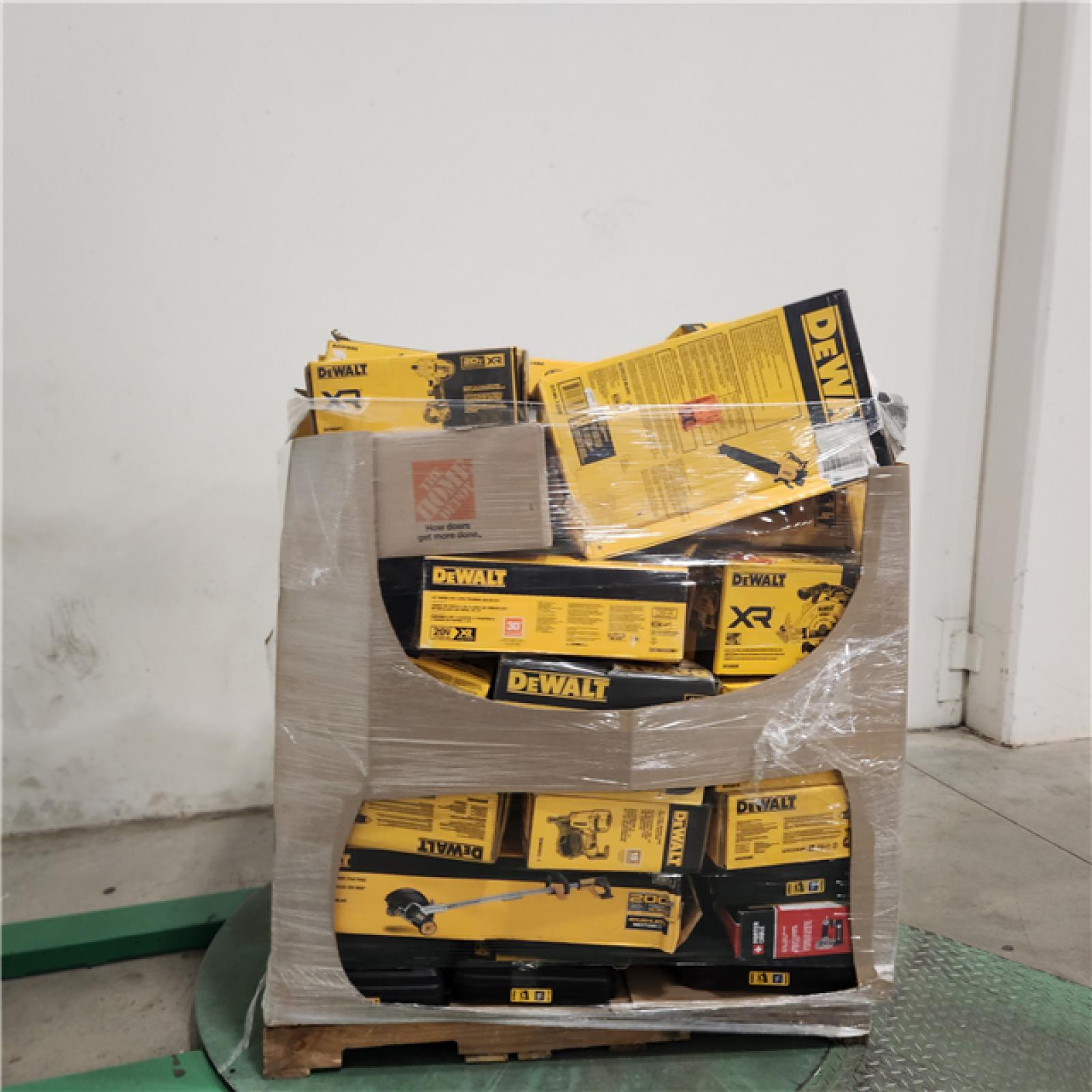 DALLAS LOCATION AS-IS  DEWALT TOOL PALLET