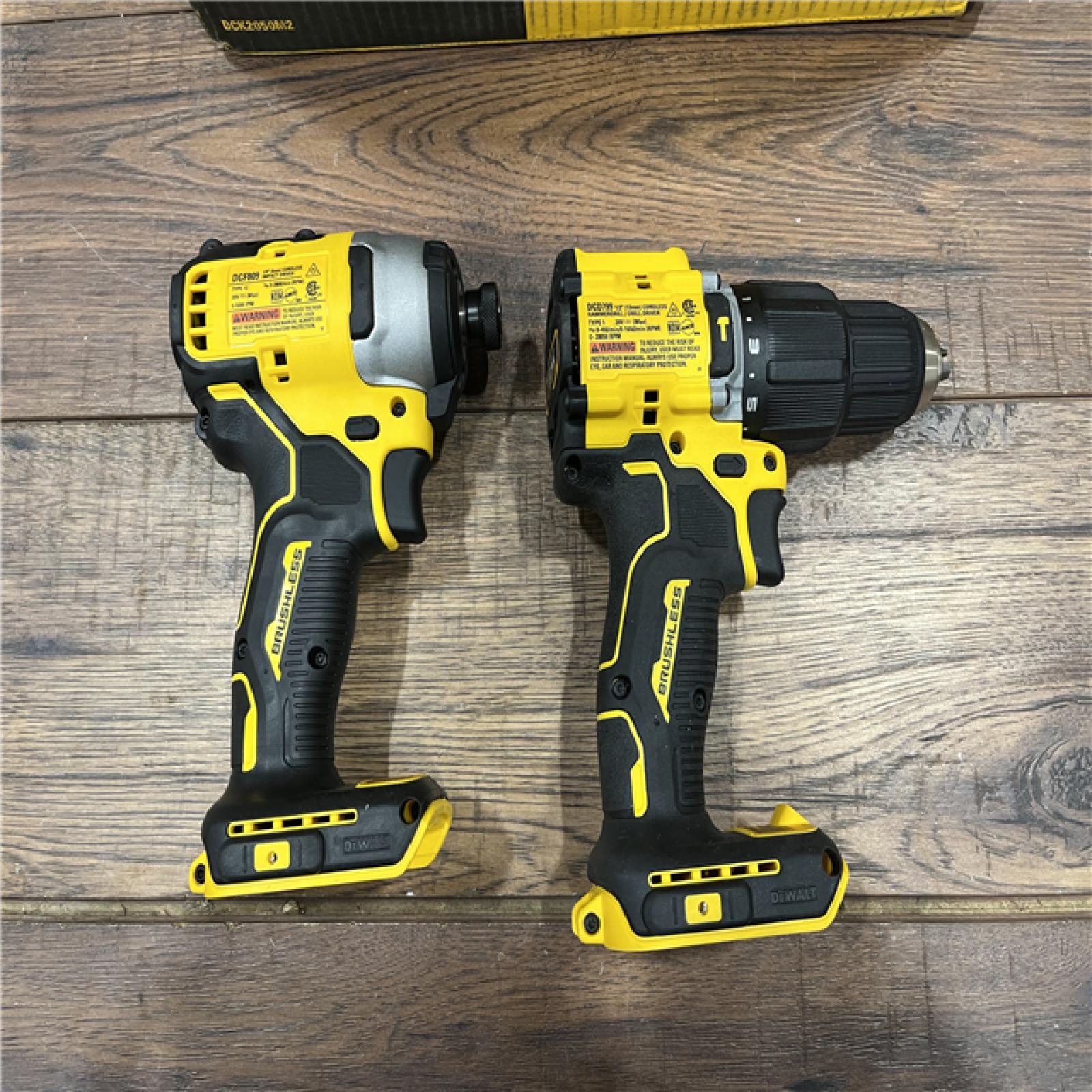 AS-IS DEWALT 20V MAX XR Hammer Drill and ATOMIC Impact Driver 2 Tool Cordless Combo Kit with (1) 4.0Ah Batteries, Charger, and Bag