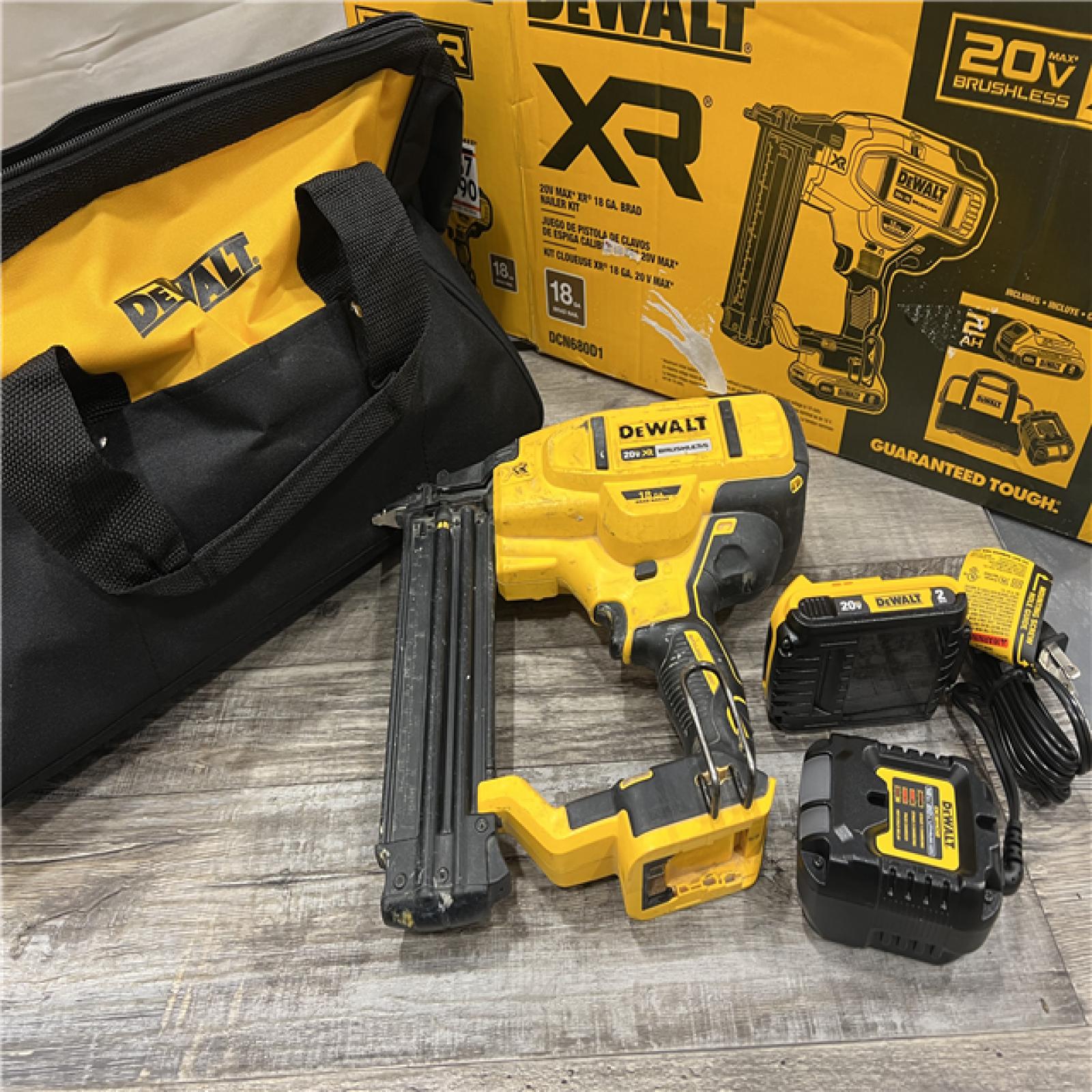 AS-IS DEWALT 20V MAX XR 18 Gauge Brad Nailer Kit