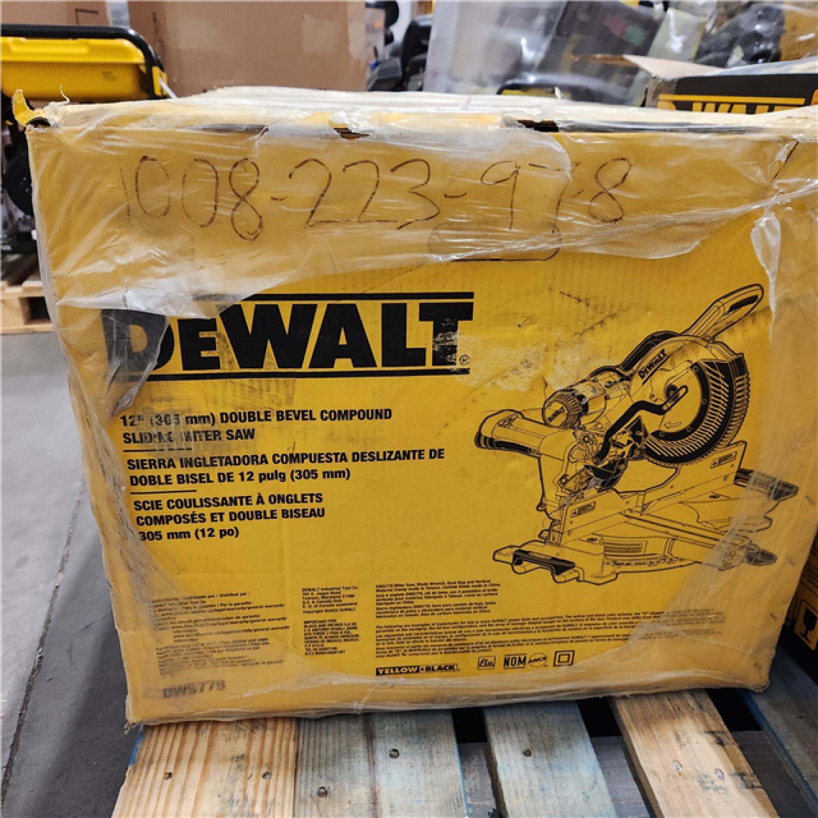 Dallas Location - NEW- DEWALT 15 Amp Corded 12 in. Double Bevel Sliding Compound Miter Saw, Blade Wrench and Material Clamp