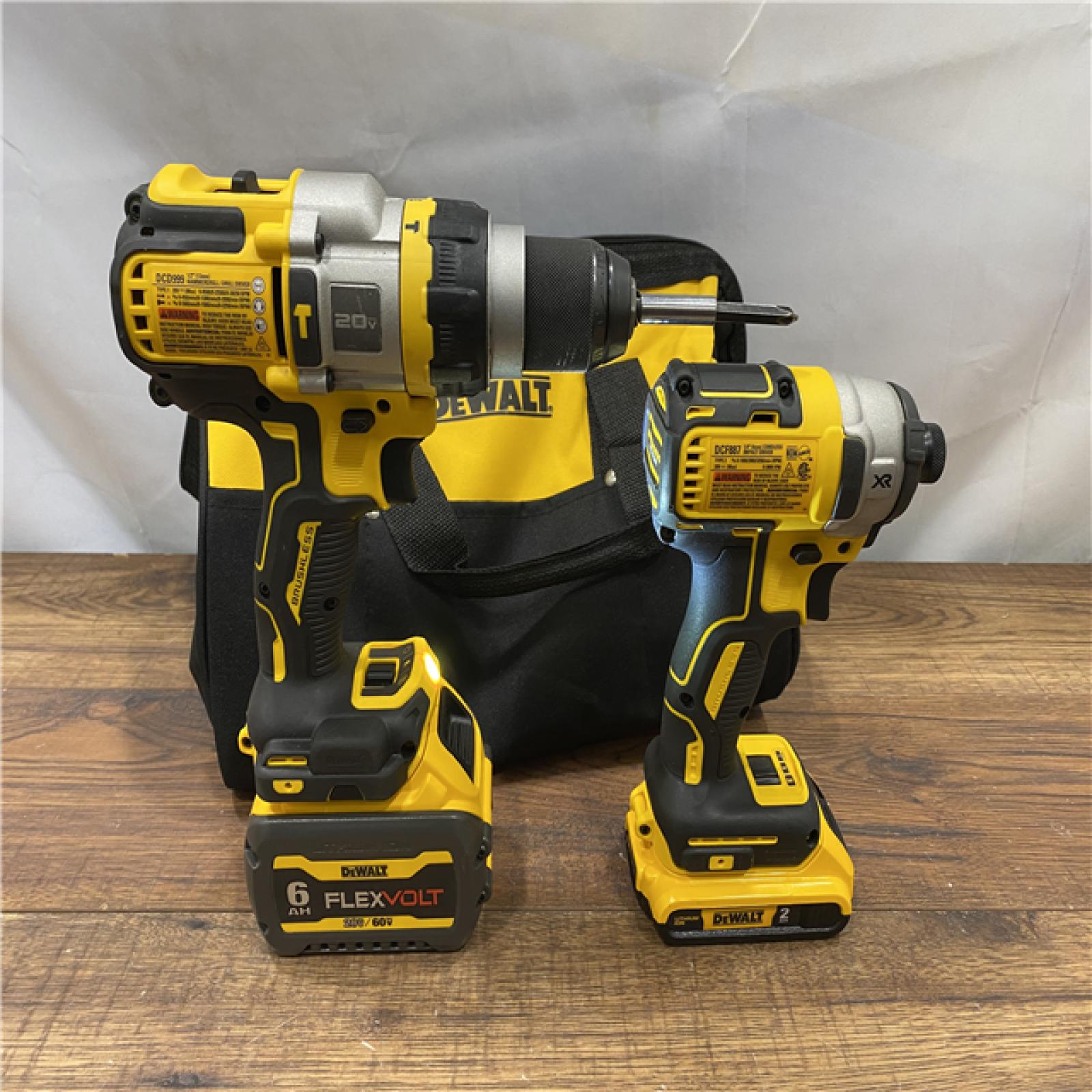 AS IS DEWALT 20V MAX Cordless Brushless Hammer Drill/Driver 2 Tool Combo Kit with FLEXVOLT ADVANTAGE