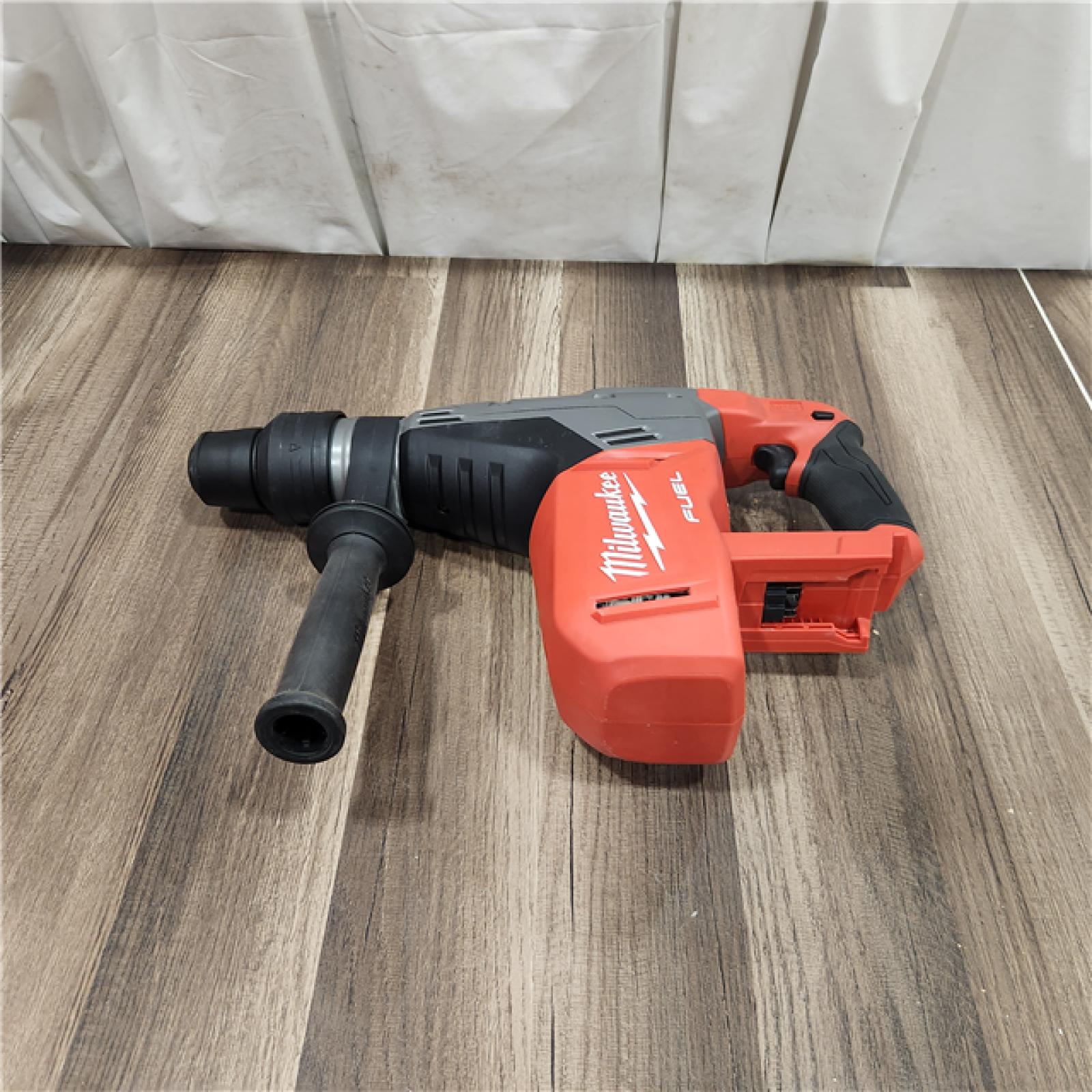 AS IS M18 FUEL 18V Lithium-Ion Brushless Cordless 1-9/16 in. SDS-Max Rotary Hammer (Tool-Only)